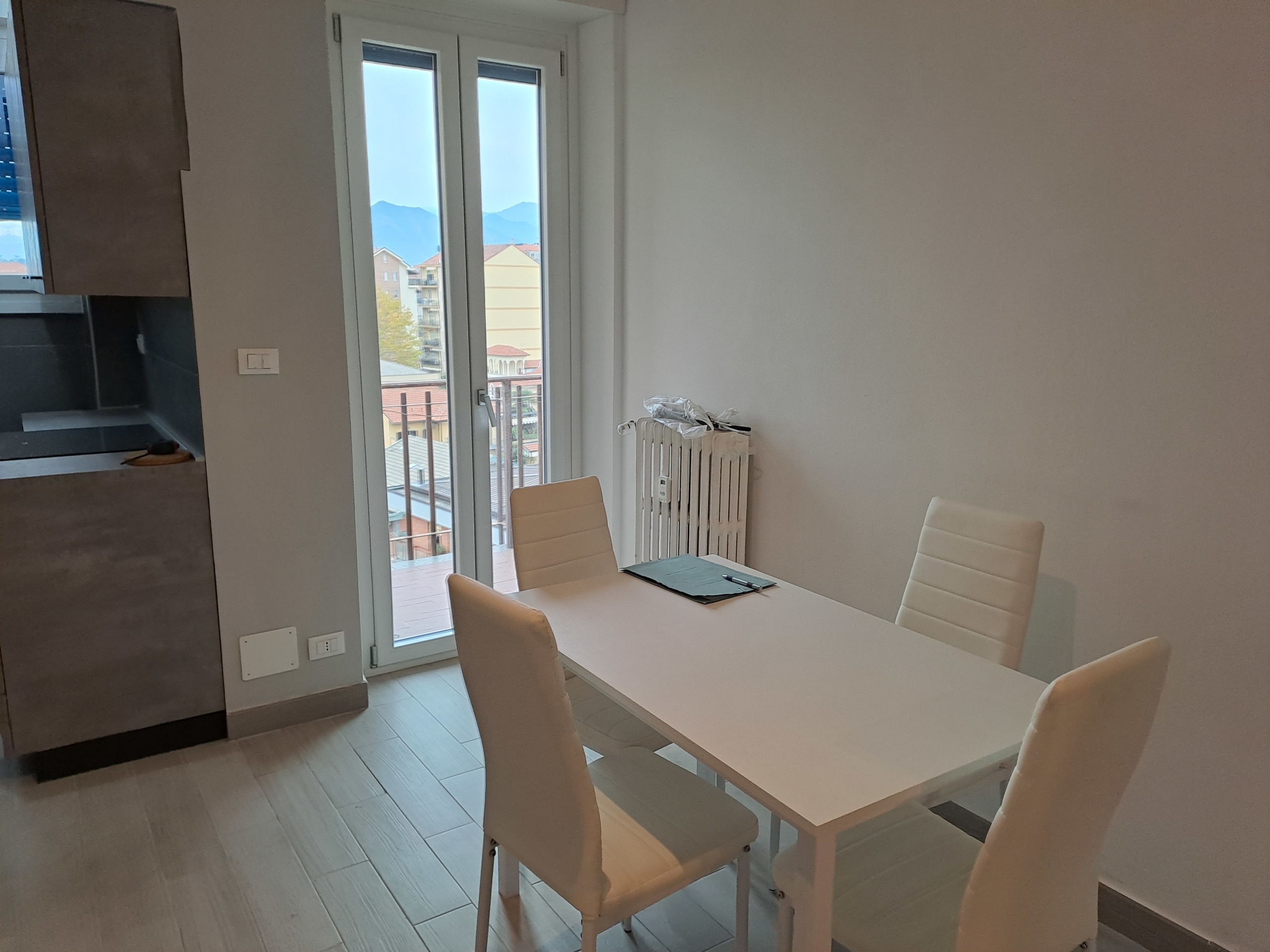 Trilocale ristrutturato in viale 24 maggio 31, Collegno