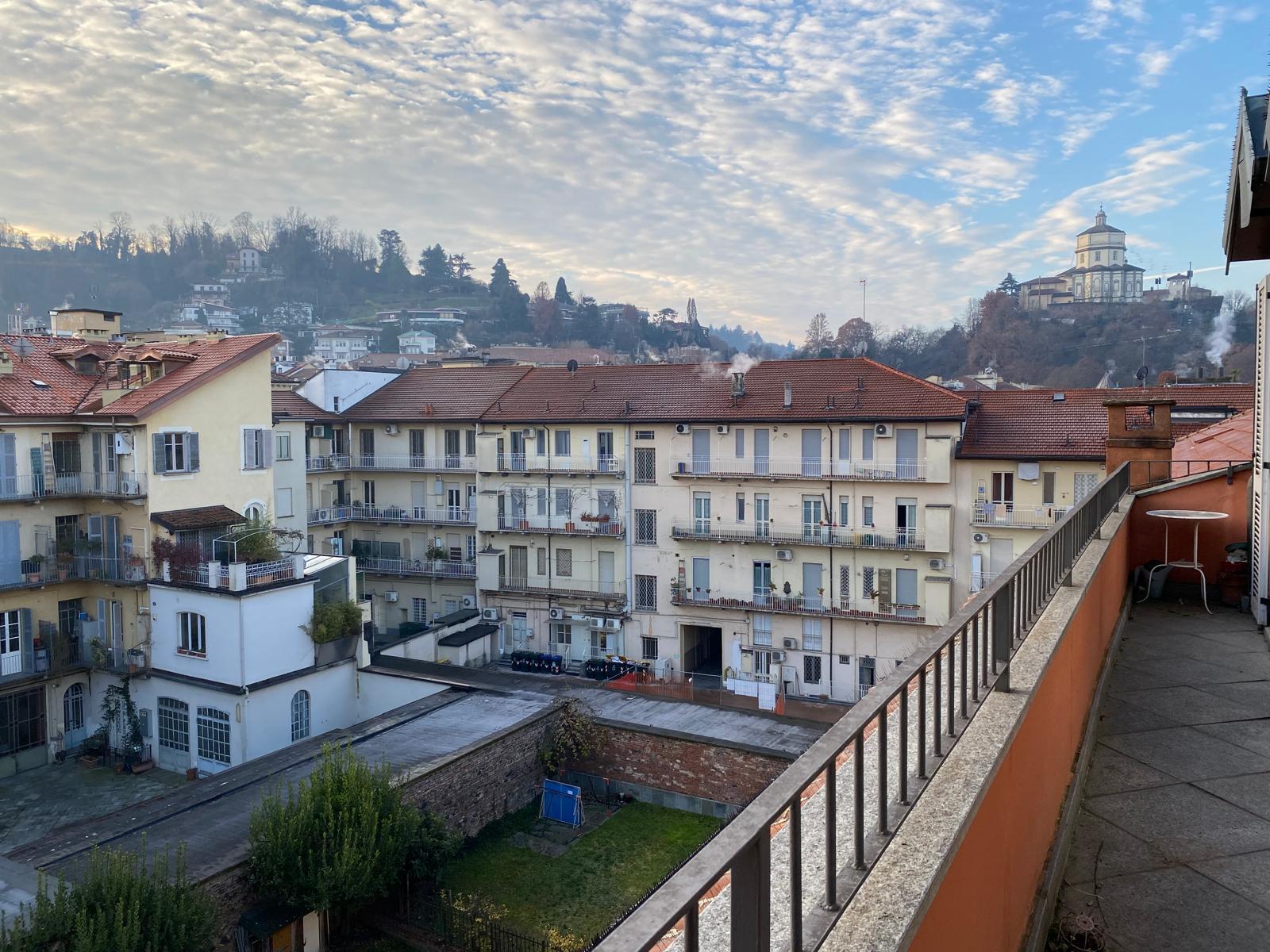 Attico in affitto in via cosmo 6, Torino