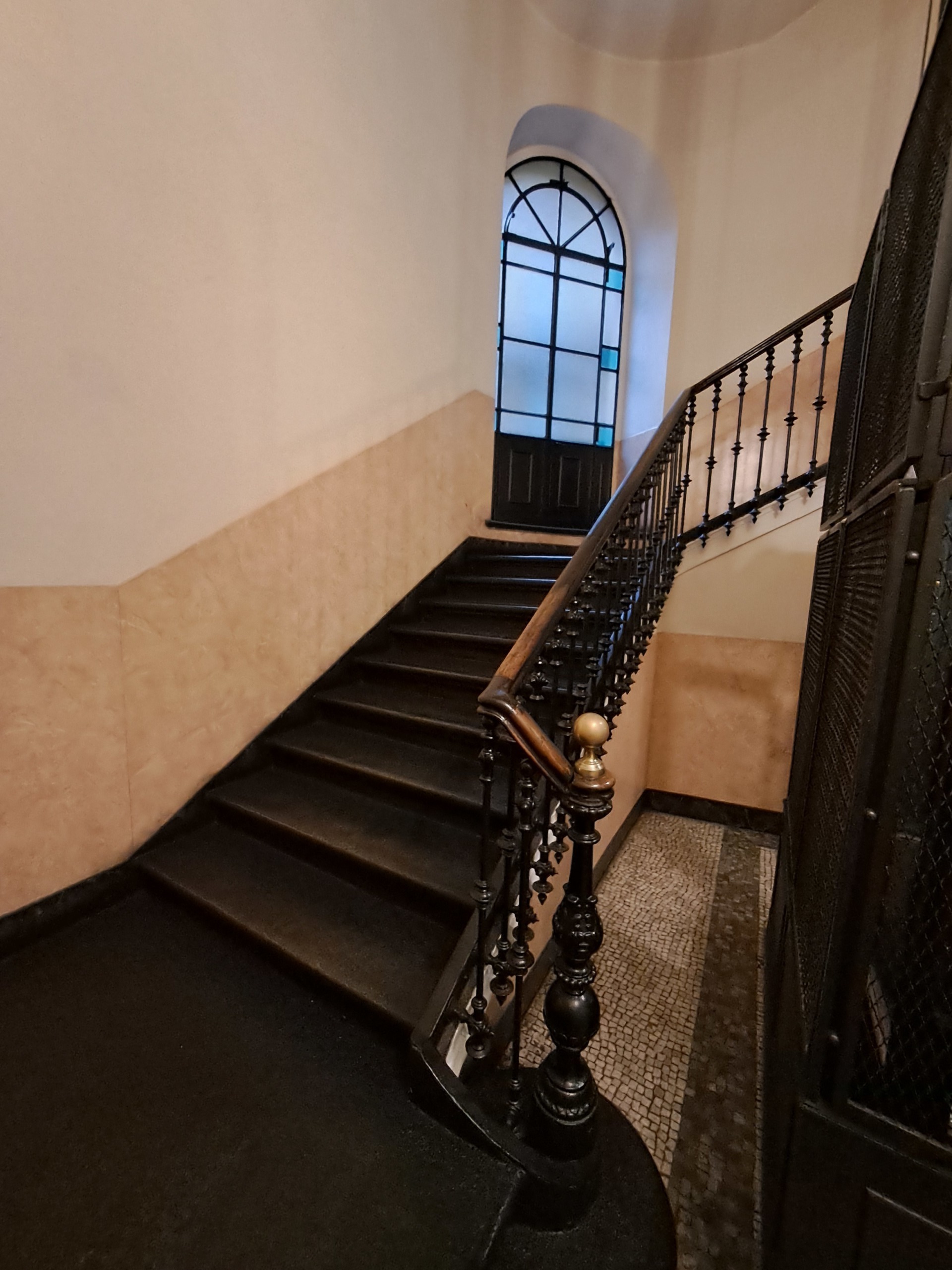 Trilocale ristrutturato in via xx settembre 58, Torino