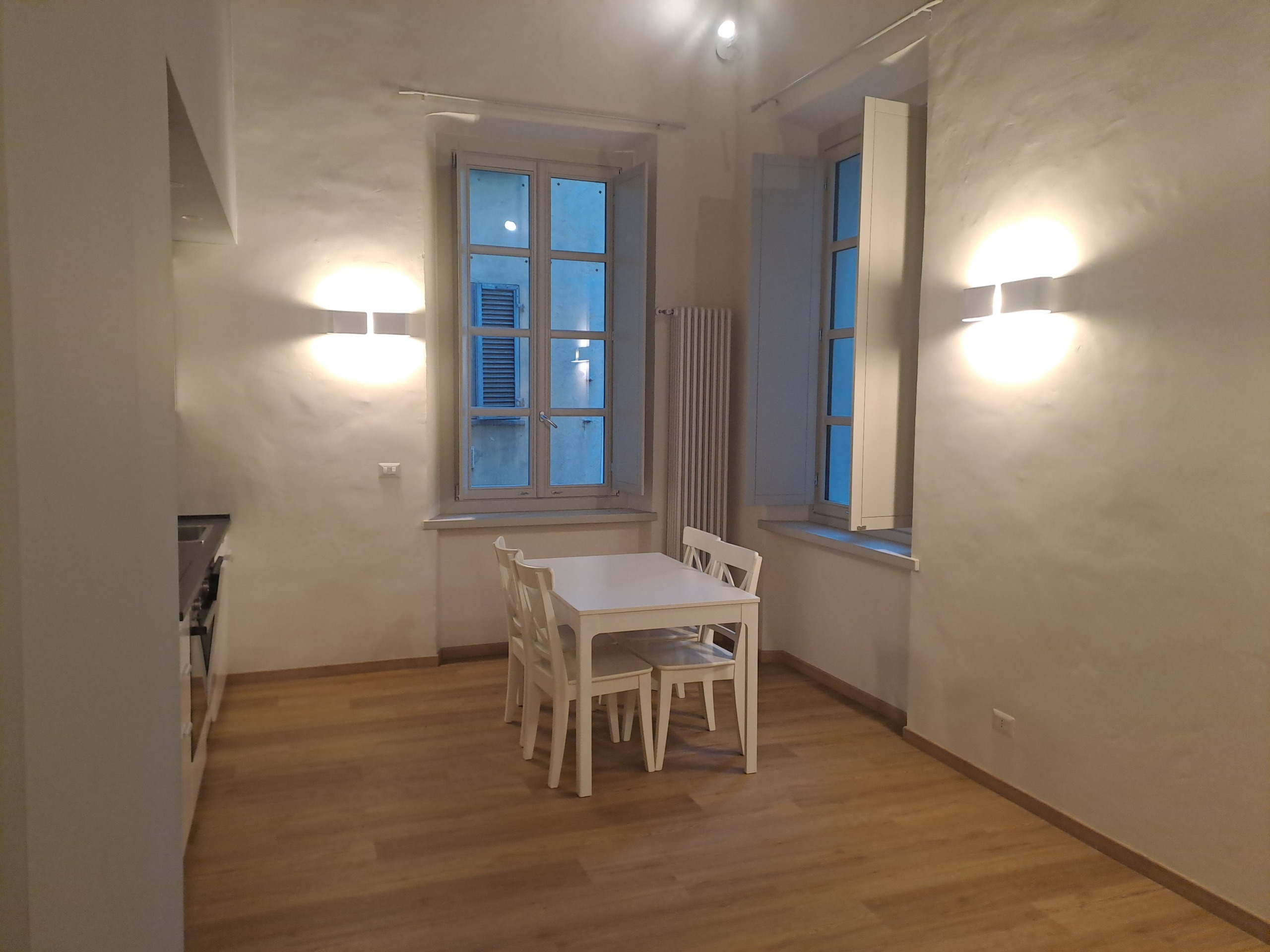 Bilocale ristrutturato in via bellezia 20, Torino