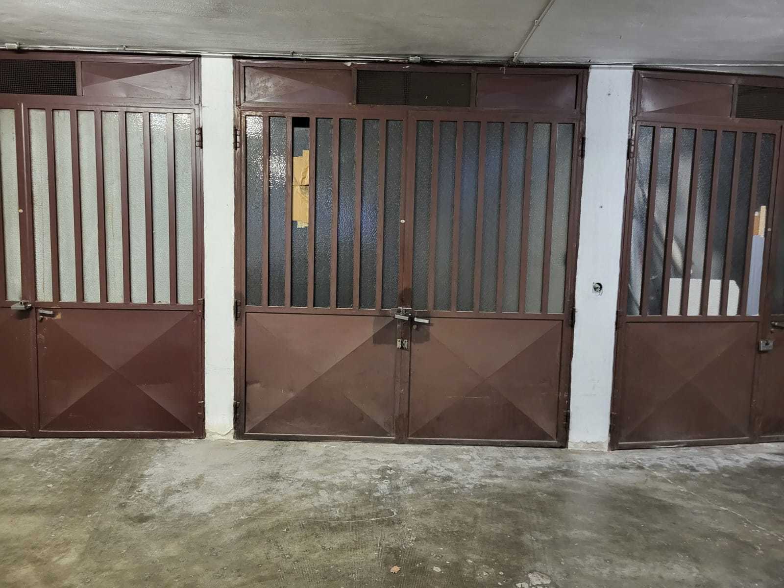 Box/Garage 13mq con box in corsi siracusa 140, Torino