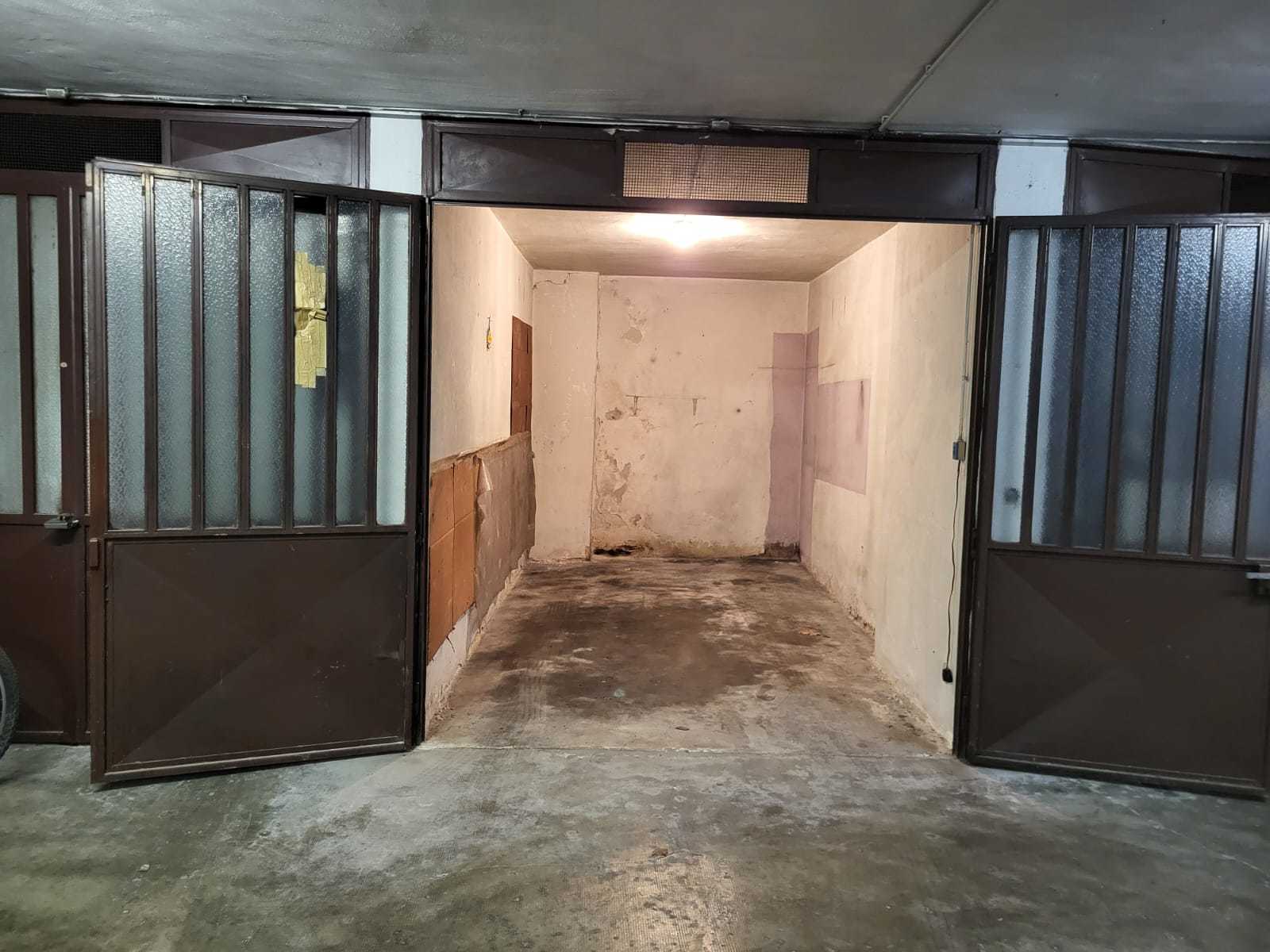 Box/Garage 13mq con box in corsi siracusa 140, Torino