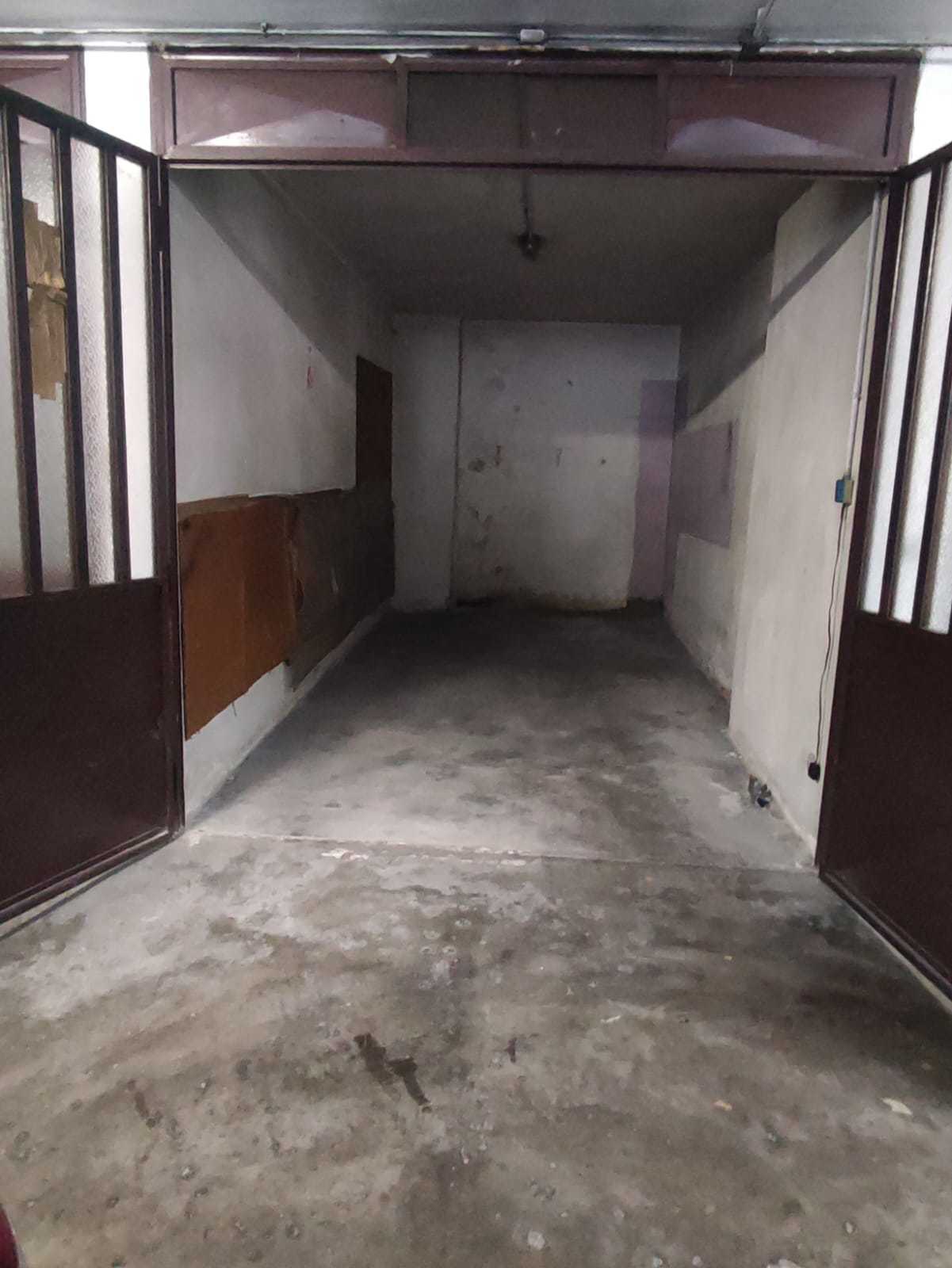 Box/Garage 13mq con box in corsi siracusa 140, Torino