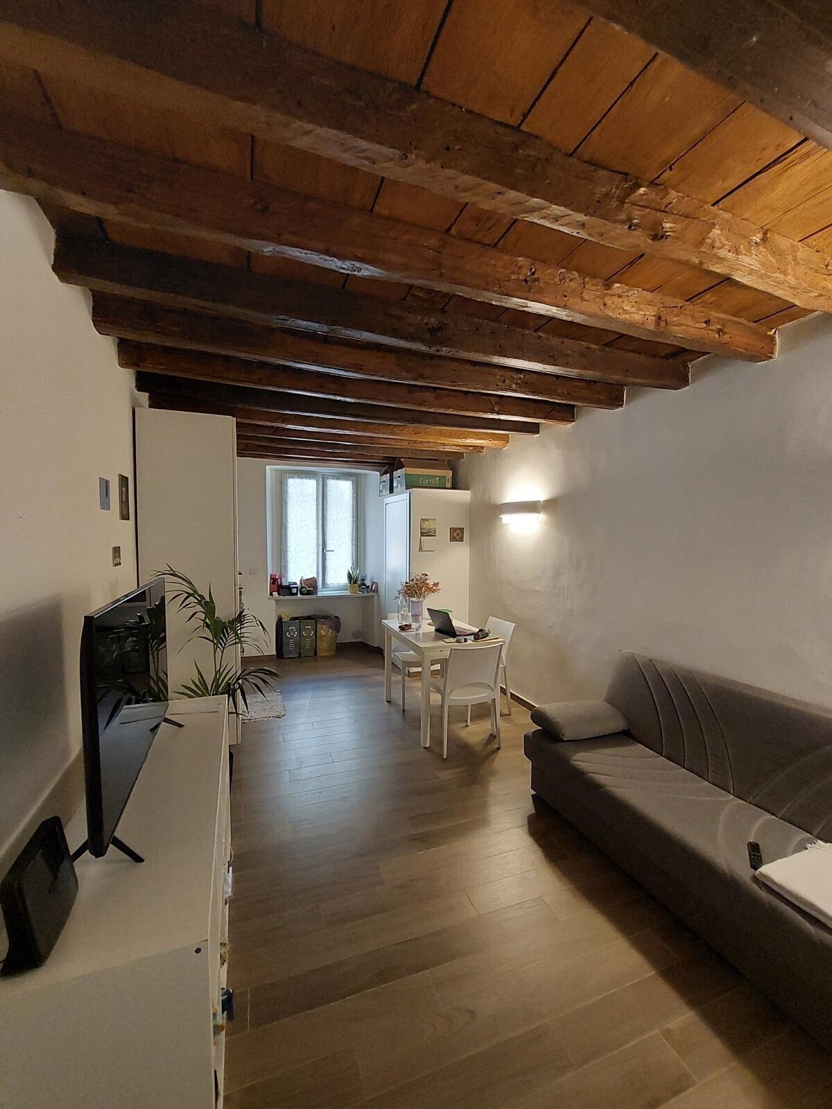 Bilocale ristrutturato in via bellezia 20, Torino