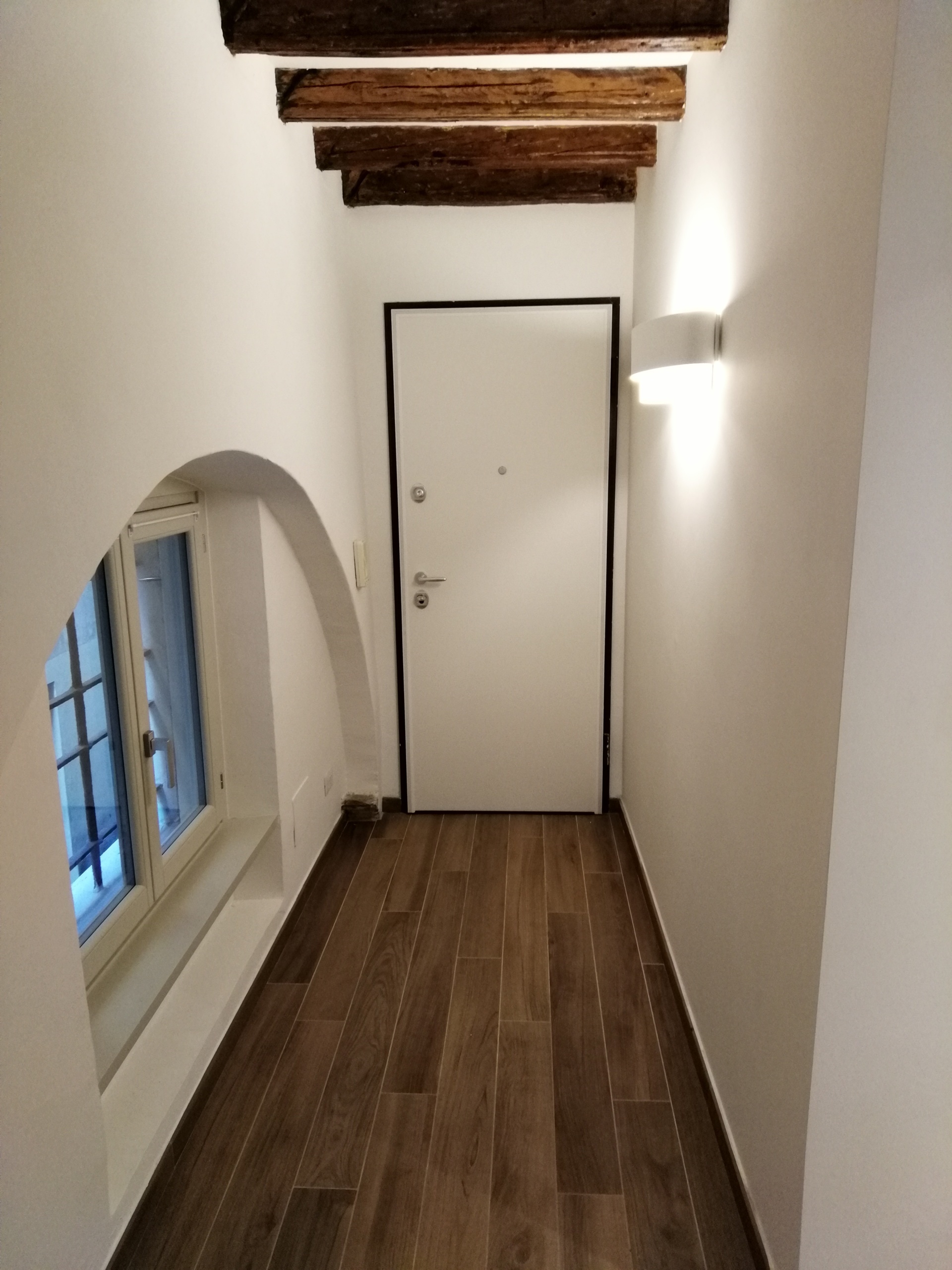 Bilocale ristrutturato in via bellezia 20, Torino