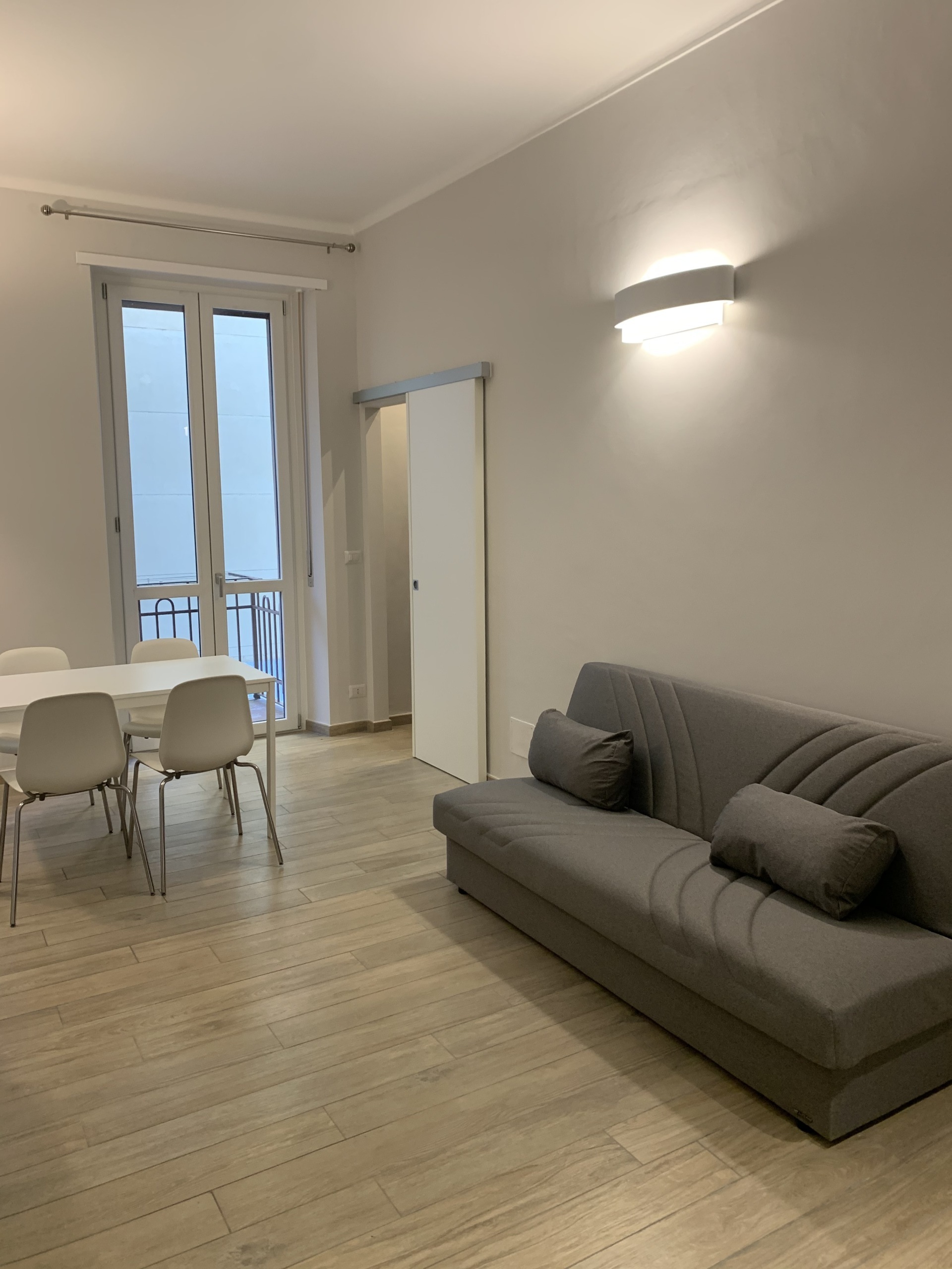 Trilocale ristrutturato in corso xi febbraio 23, Torino