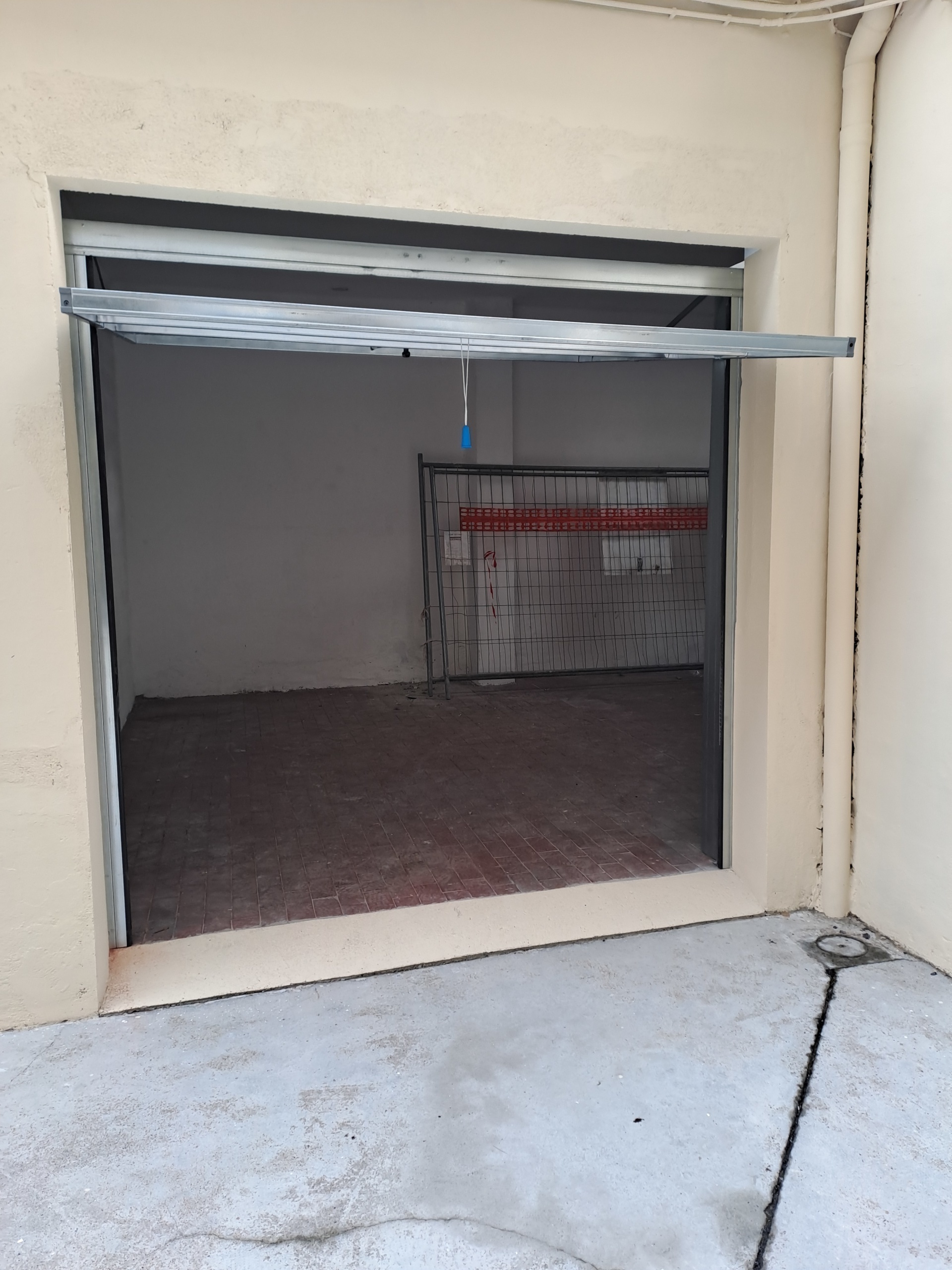 Box/Garage 39mq con box doppio in via bianchi 34, Torino