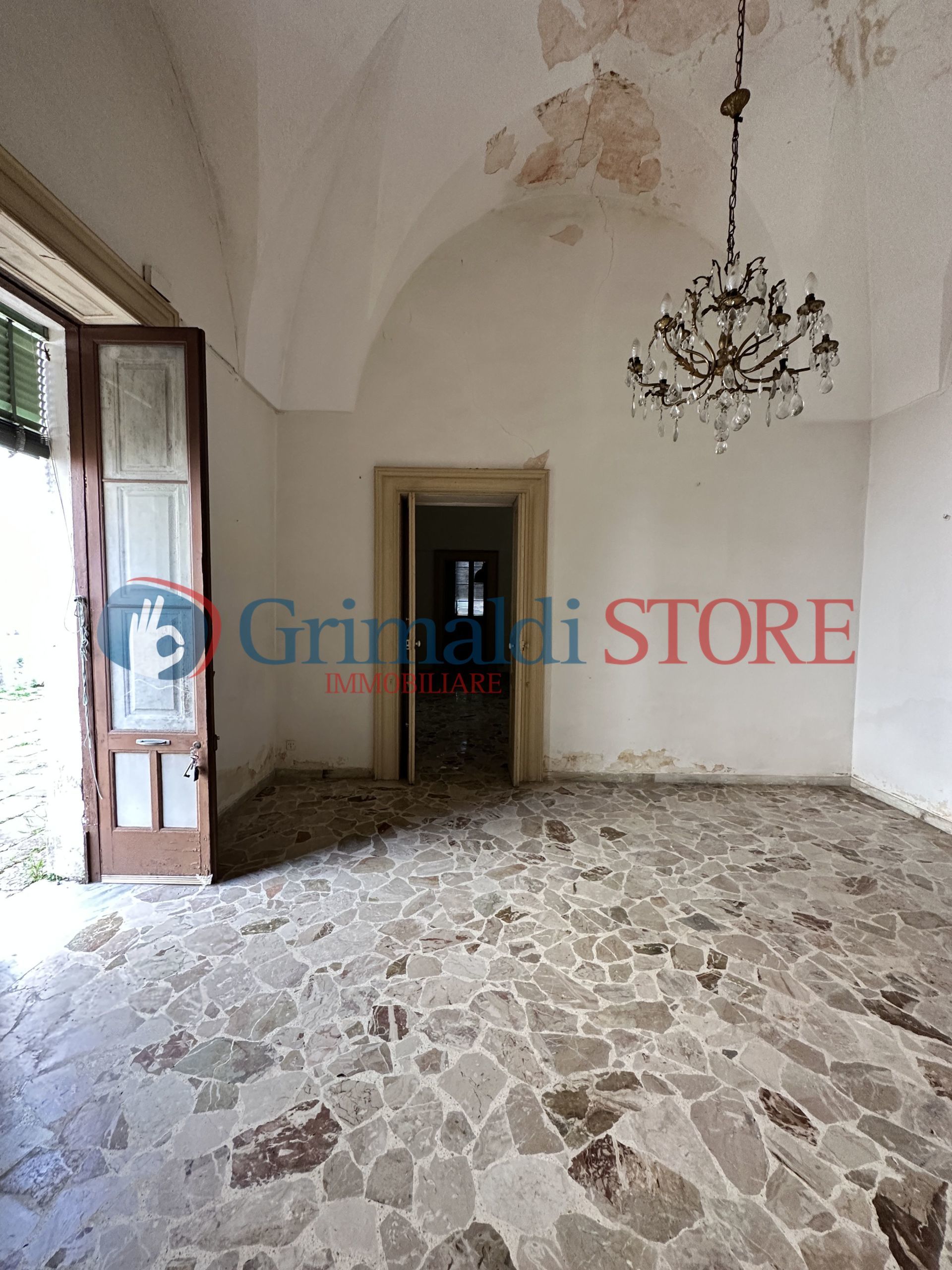 Casa indipendente da ristrutturare in via assunta 72, Trepuzzi