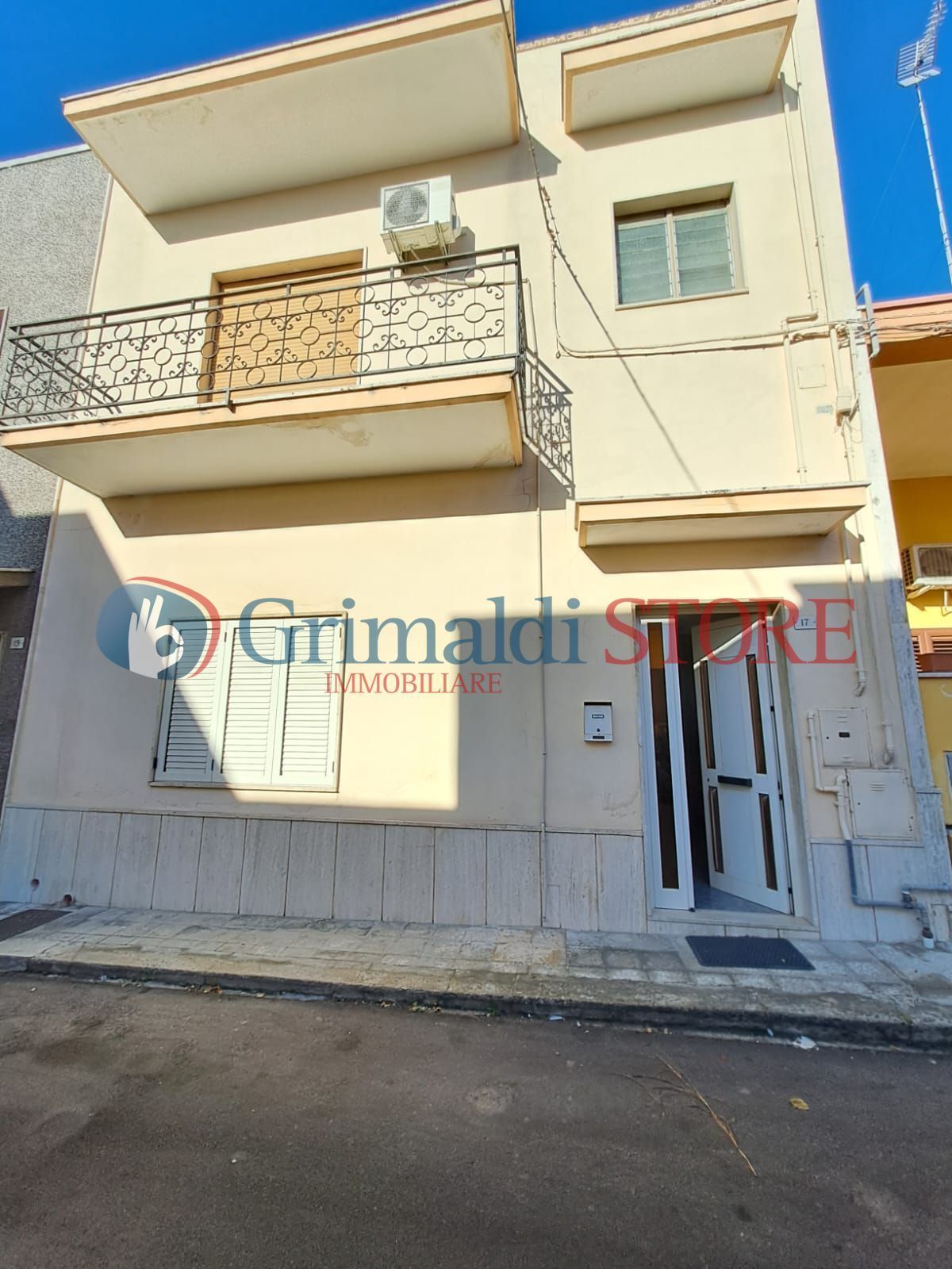 Appartamento da ristrutturare in via campania 17, Lequile