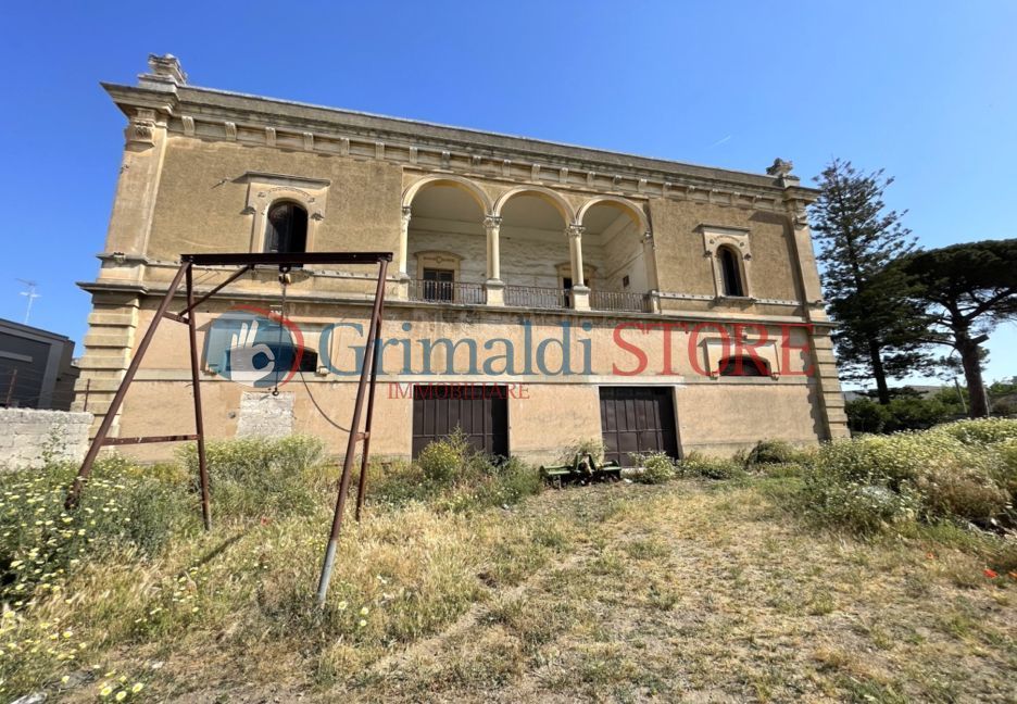 Casa indipendente da ristrutturare in via gianfilippe 27, Squinzano