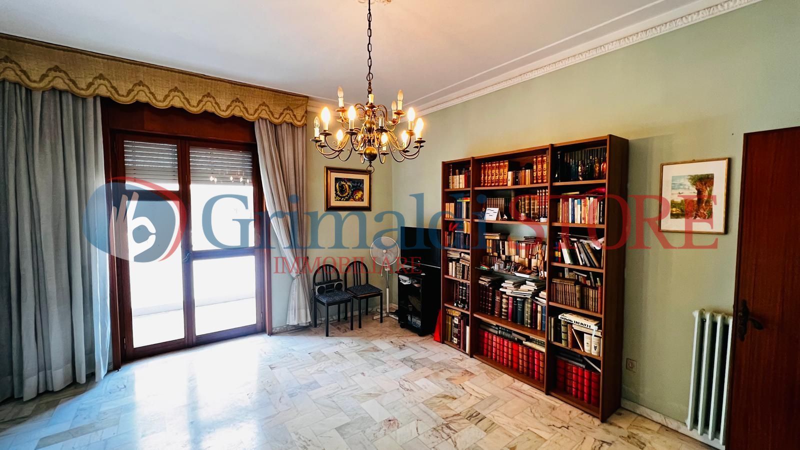 Trilocale da ristrutturare in via g. oberdan 90, Lecce