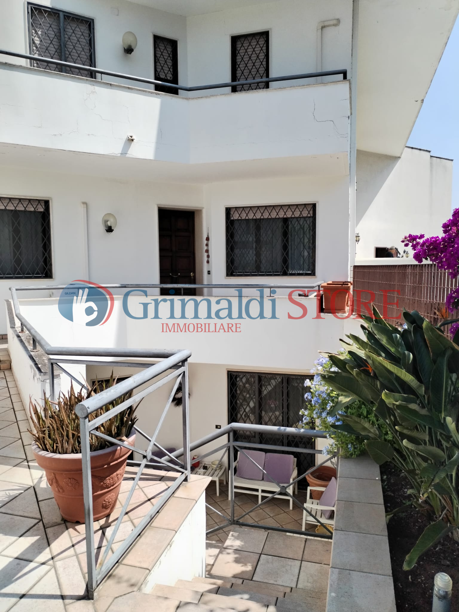 Villetta a schiera con terrazzo in via giovan leonardo marugi 3838, Lecce
