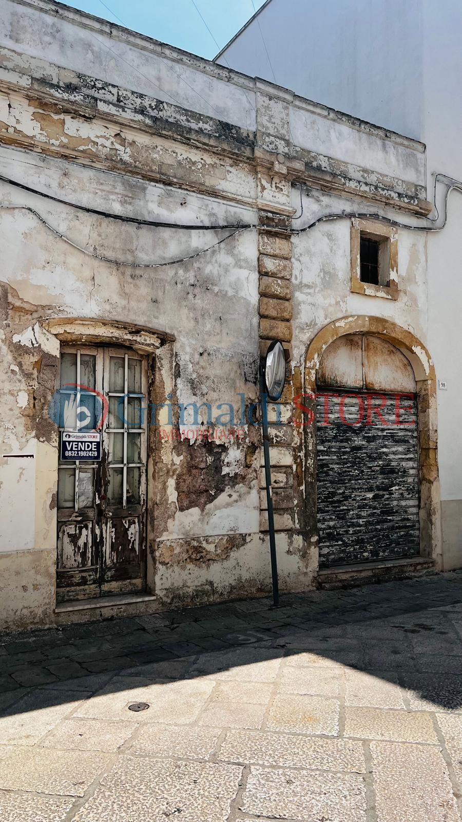 Bilocale da ristrutturare in via san vito 98, Lequile