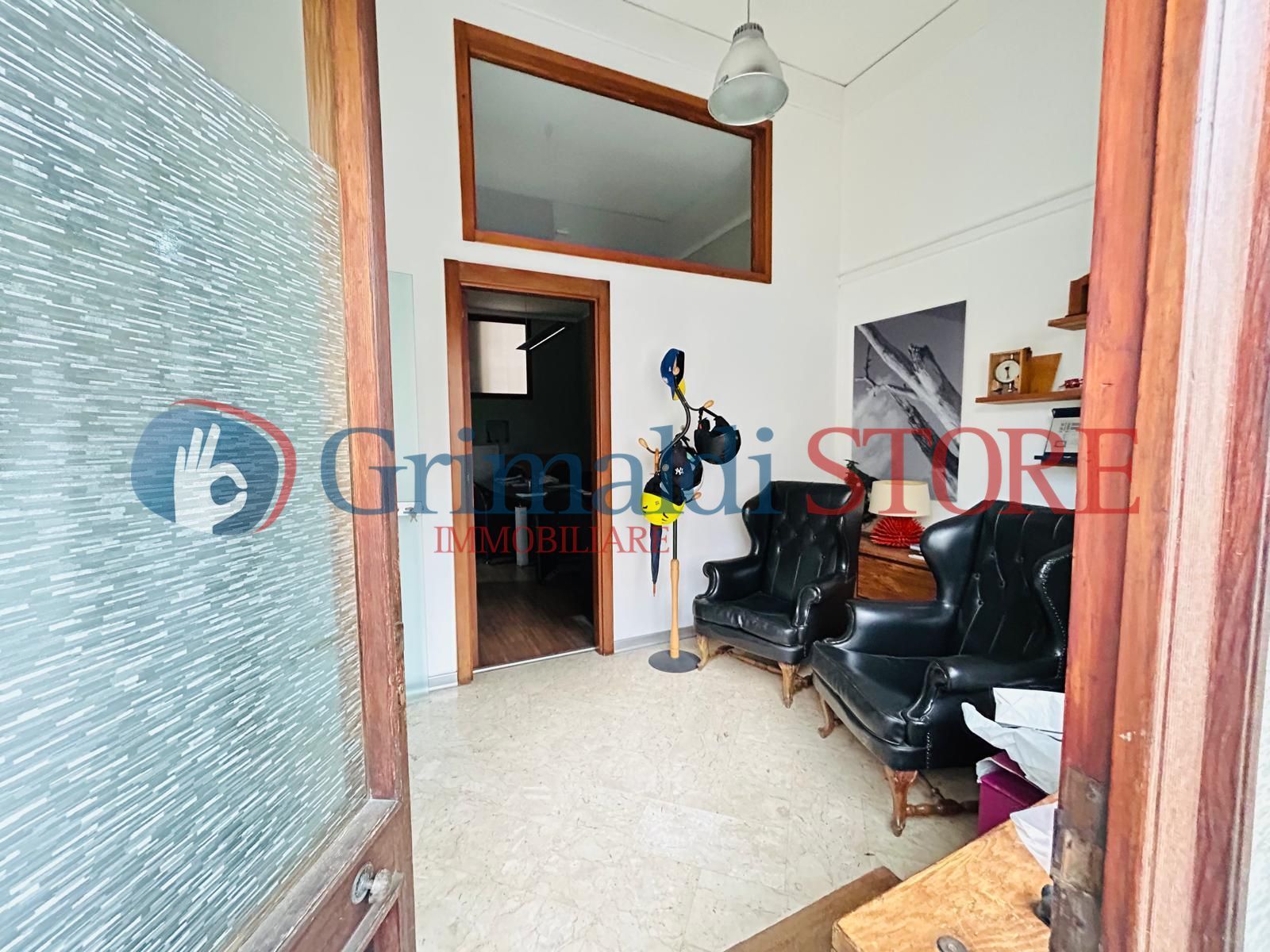 Trilocale con giardino in viale japigia 27, Lecce