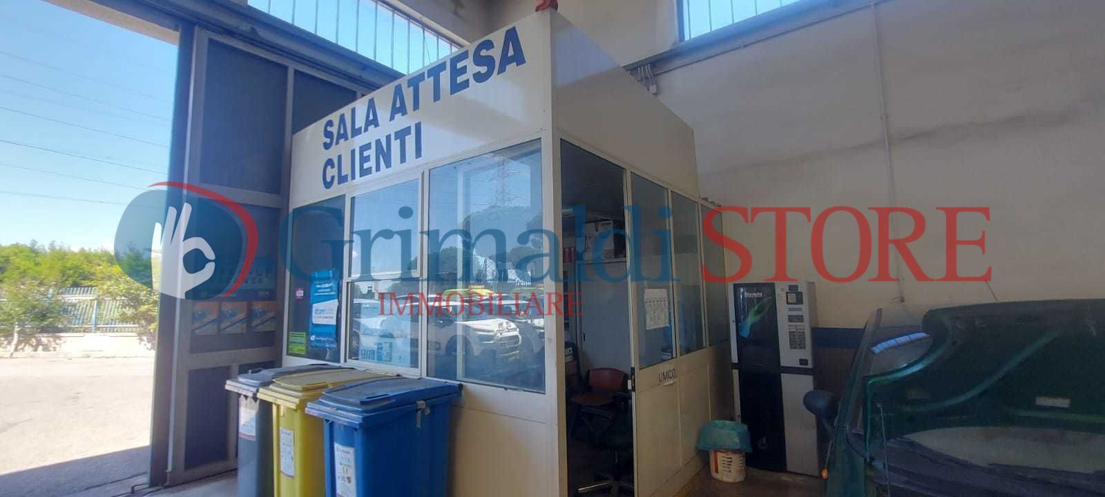 Capannone da ristrutturare in via enrico fermi 32, Brindisi