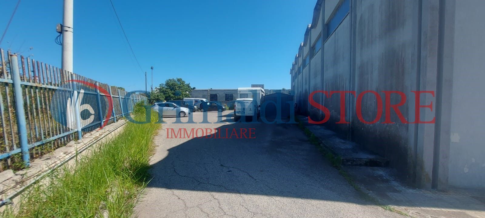 Capannone da ristrutturare in via enrico fermi 32, Brindisi