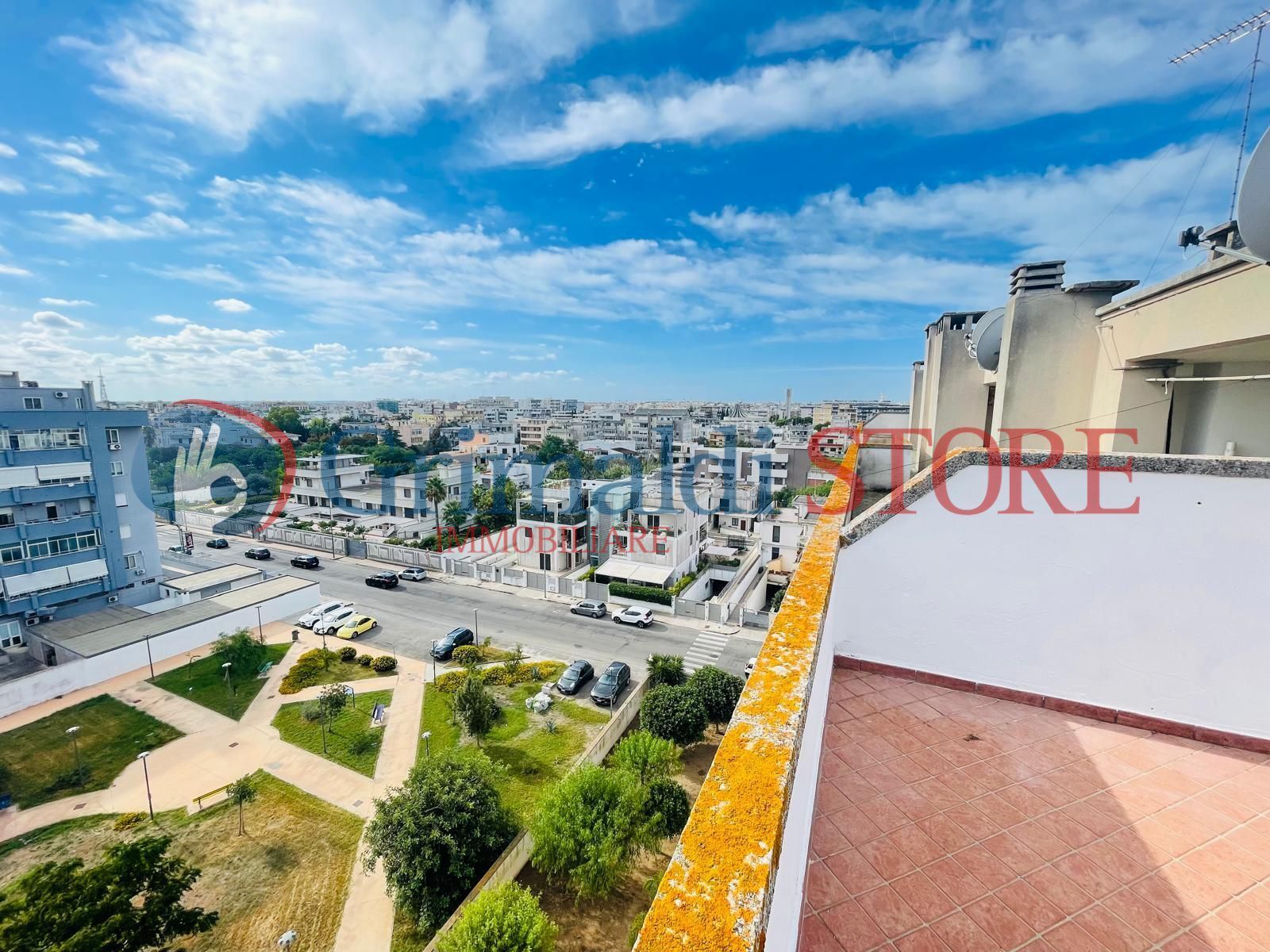 Attico con terrazzo in via giuseppe ghezzi 2, Lecce