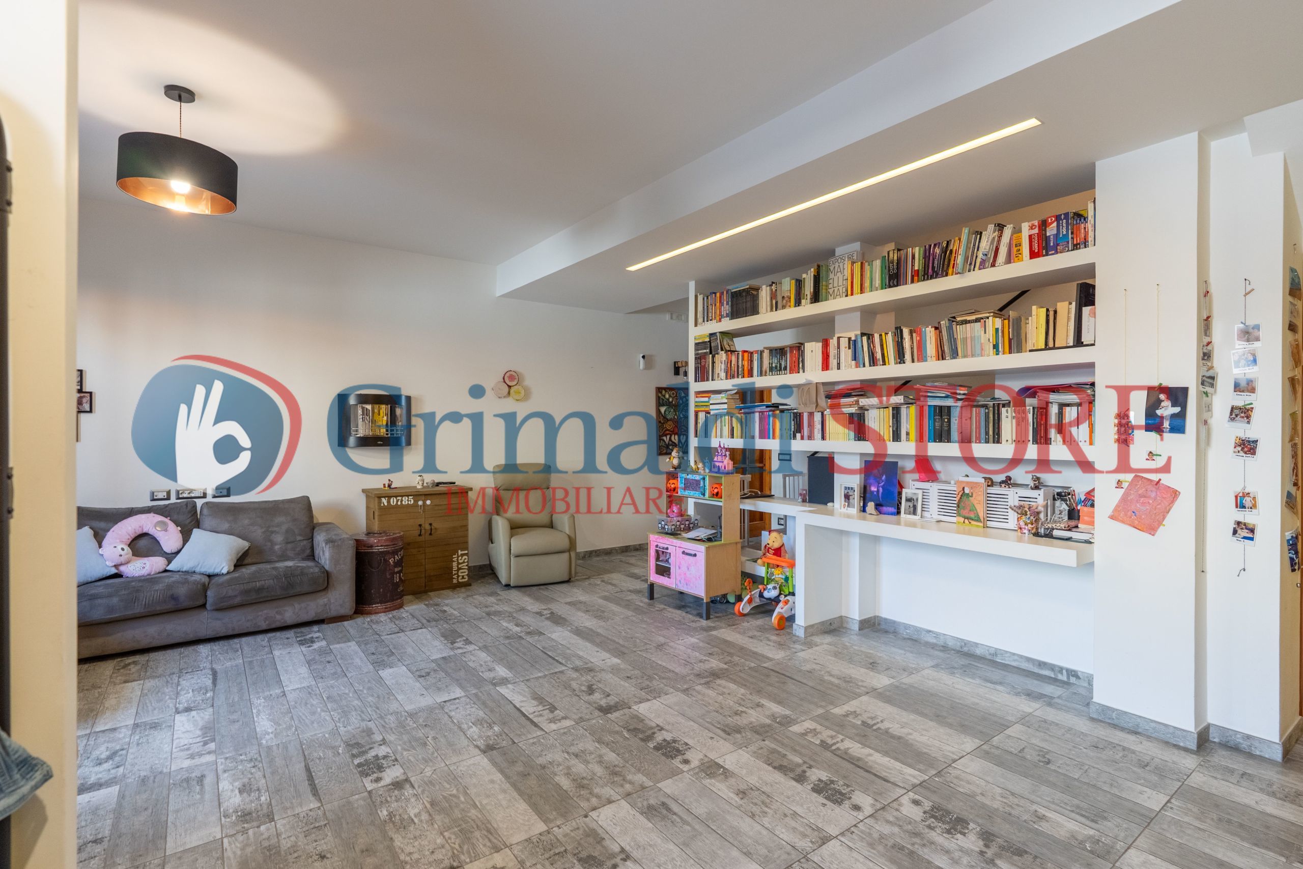 Villetta a schiera con giardino in via felice casorati 15, Lecce