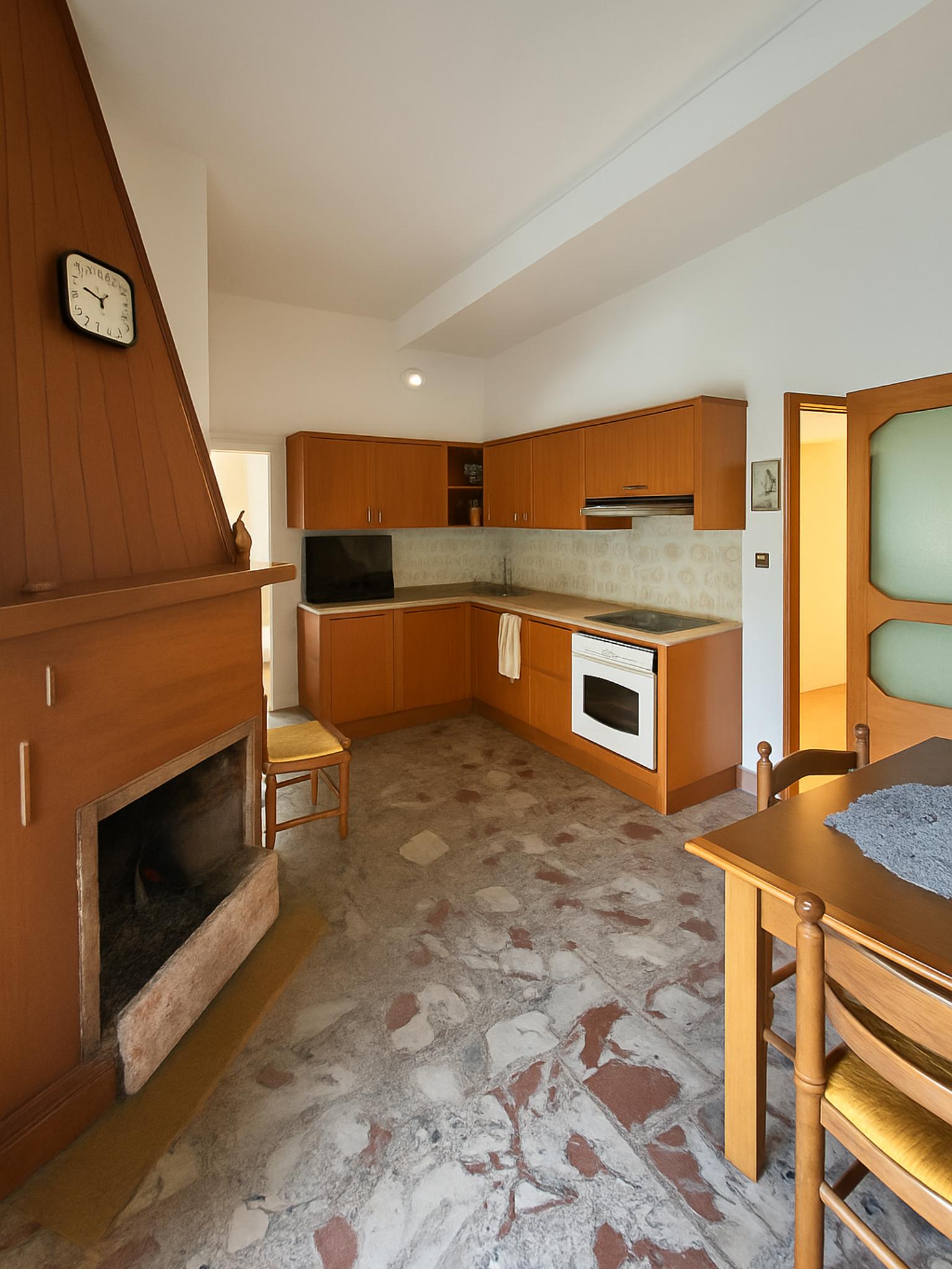 Casa indipendente da ristrutturare in via rodolfo graziani 66, Lecce