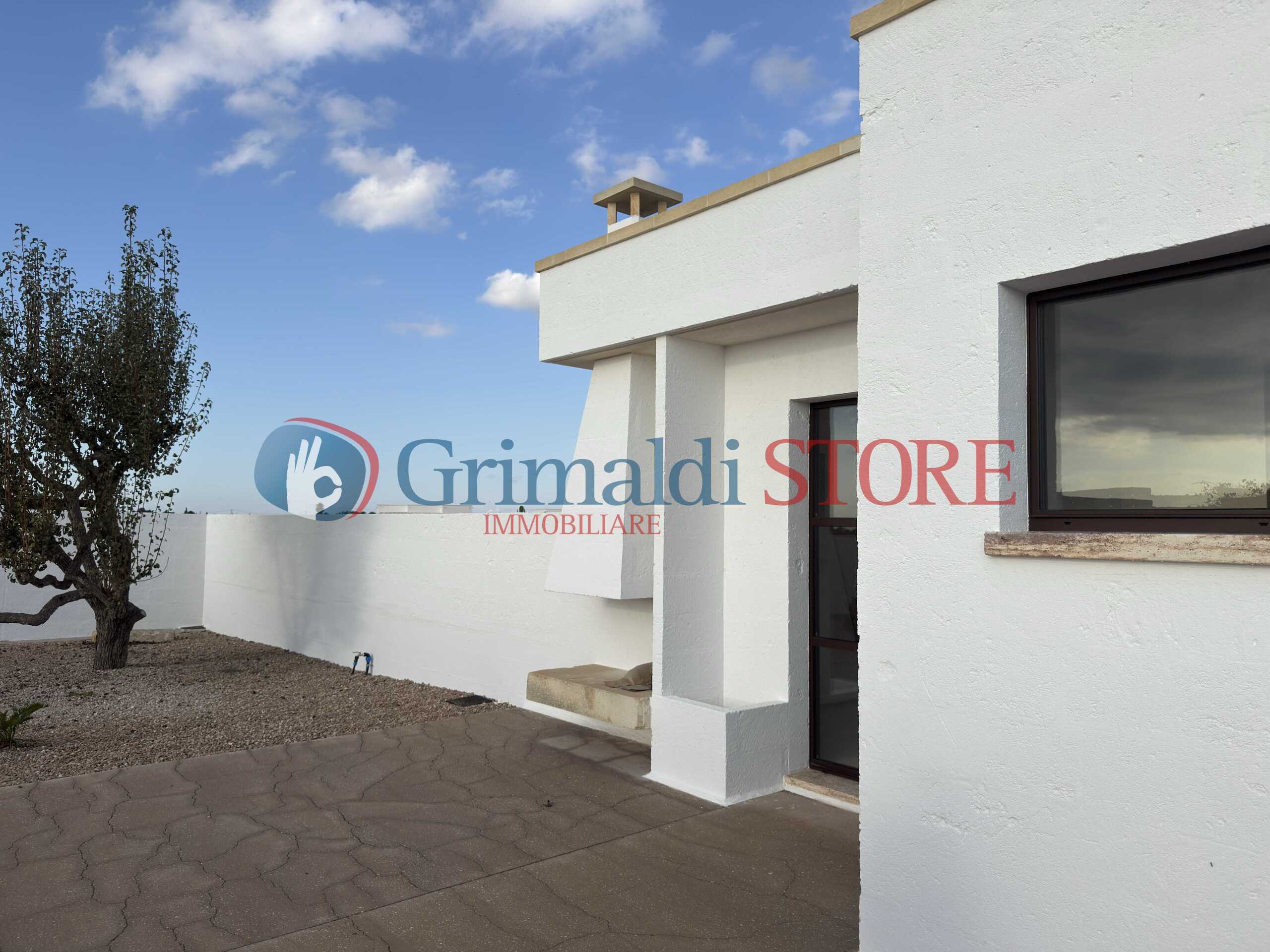 Villa con giardino in strada carignano grande 2, Nard