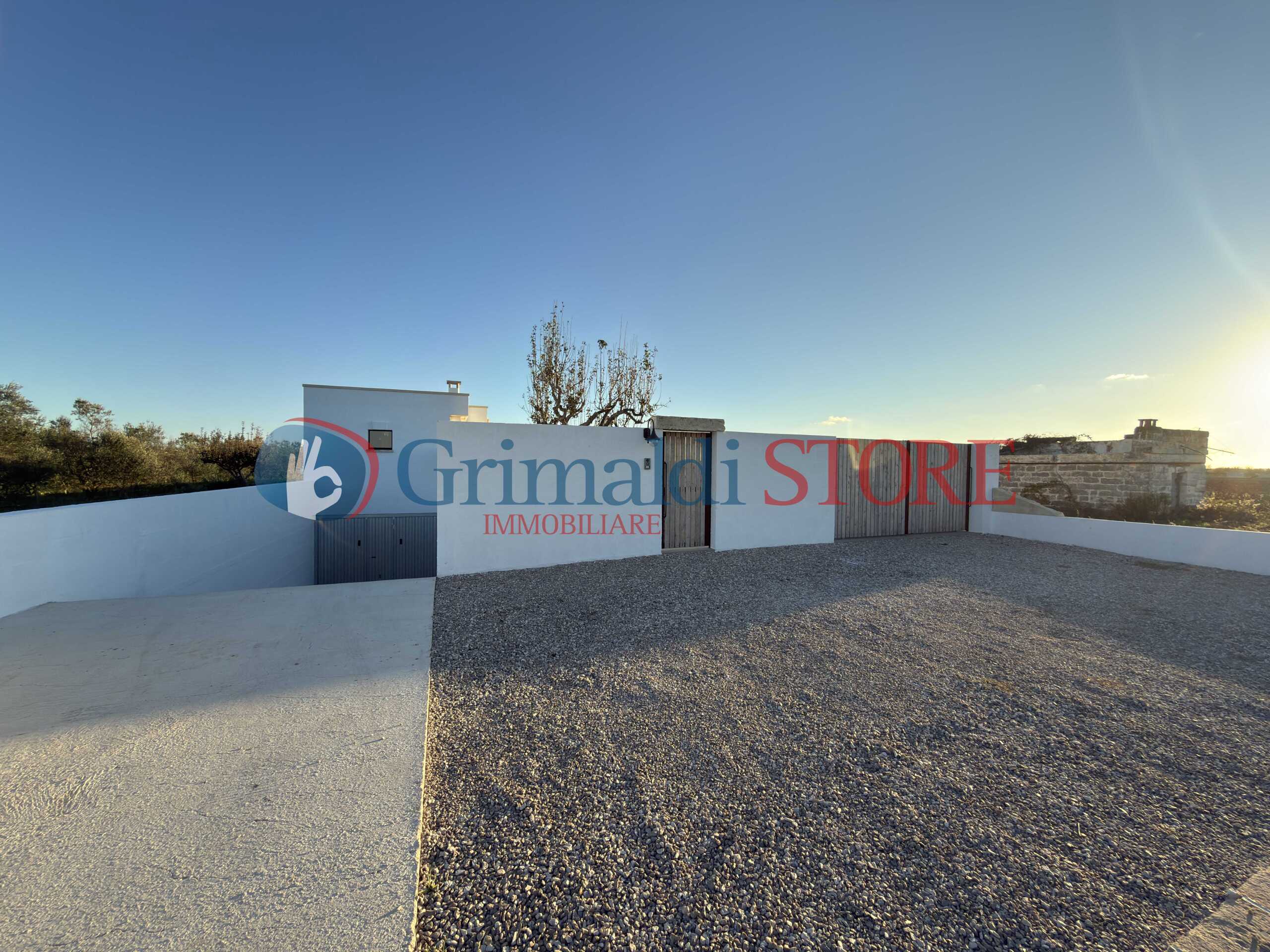 Villa con giardino in strada carignano grande 2, Nard