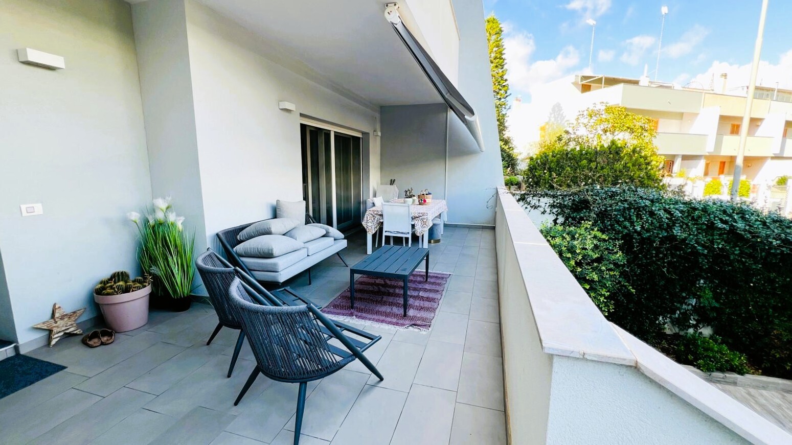 Villetta a schiera con giardino in via michele massari 13, Lecce