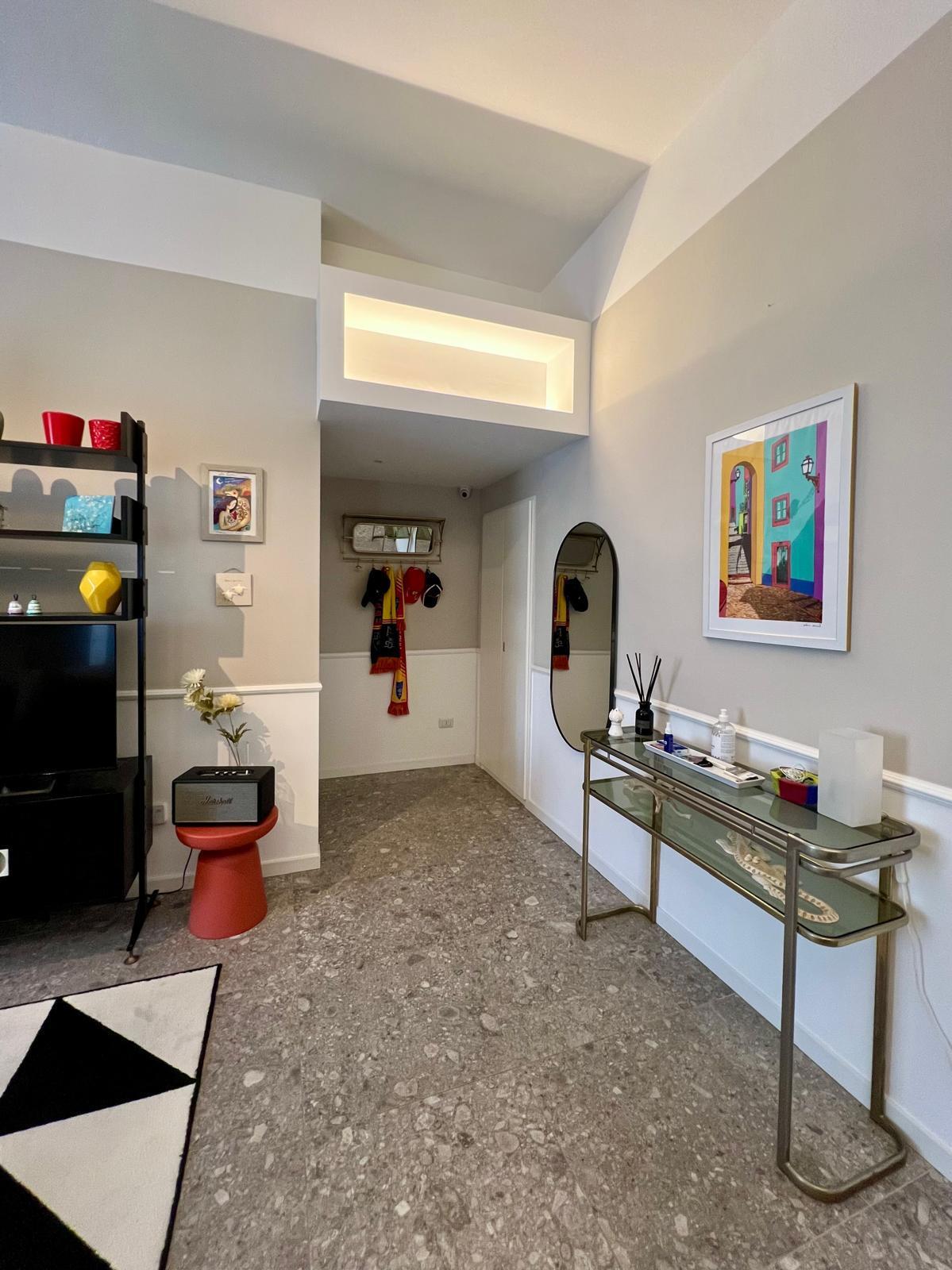 Trilocale con terrazzo in via salvatore panareo 9, Lecce