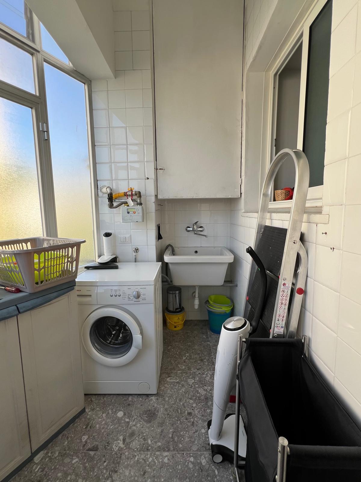 Trilocale con terrazzo in via salvatore panareo 9, Lecce