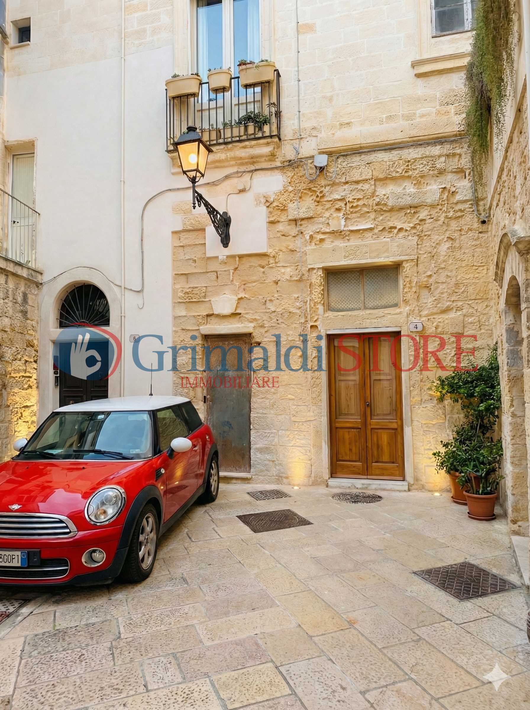 Casa indipendente con giardino in corte dei ziani 4, Lecce