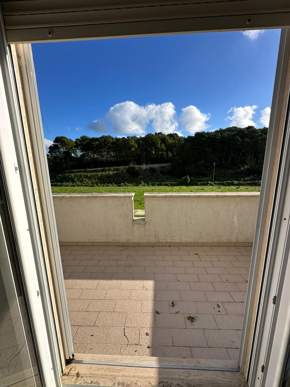 Bilocale con terrazzi in via memorie 22, Otranto