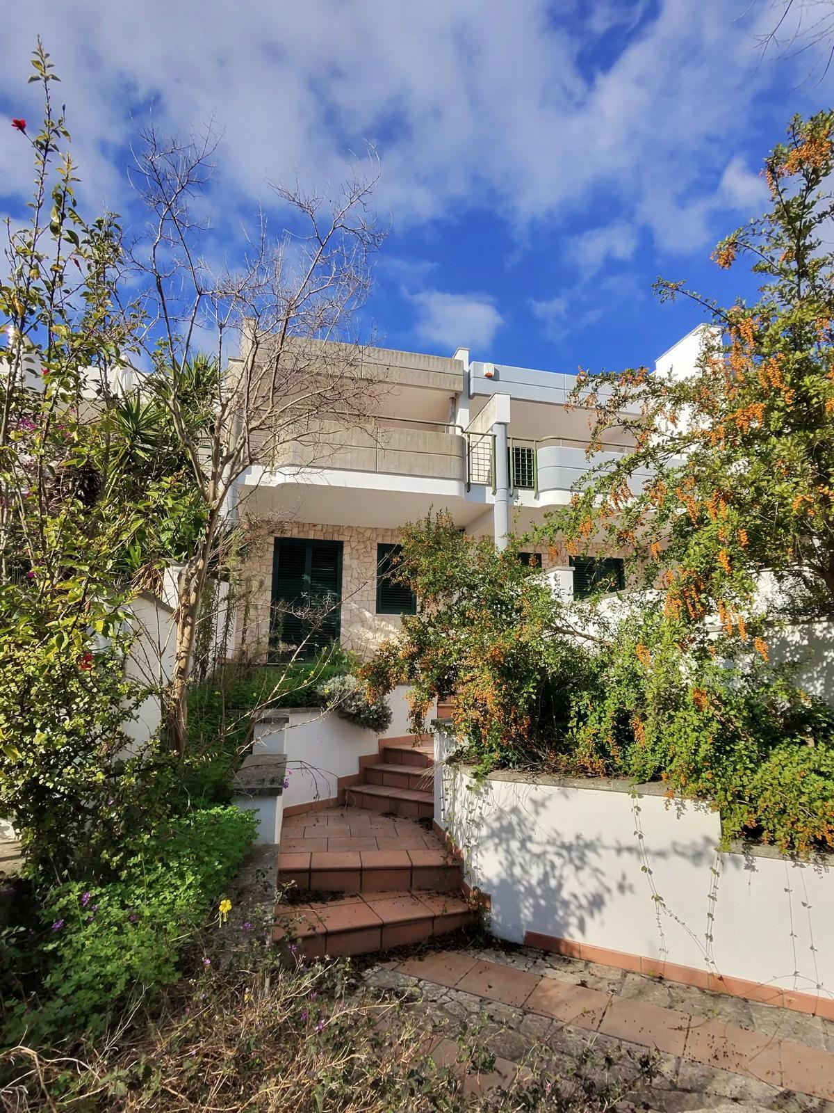 Villetta a schiera vista mare in via raffaello 6, Santa Cesarea Terme