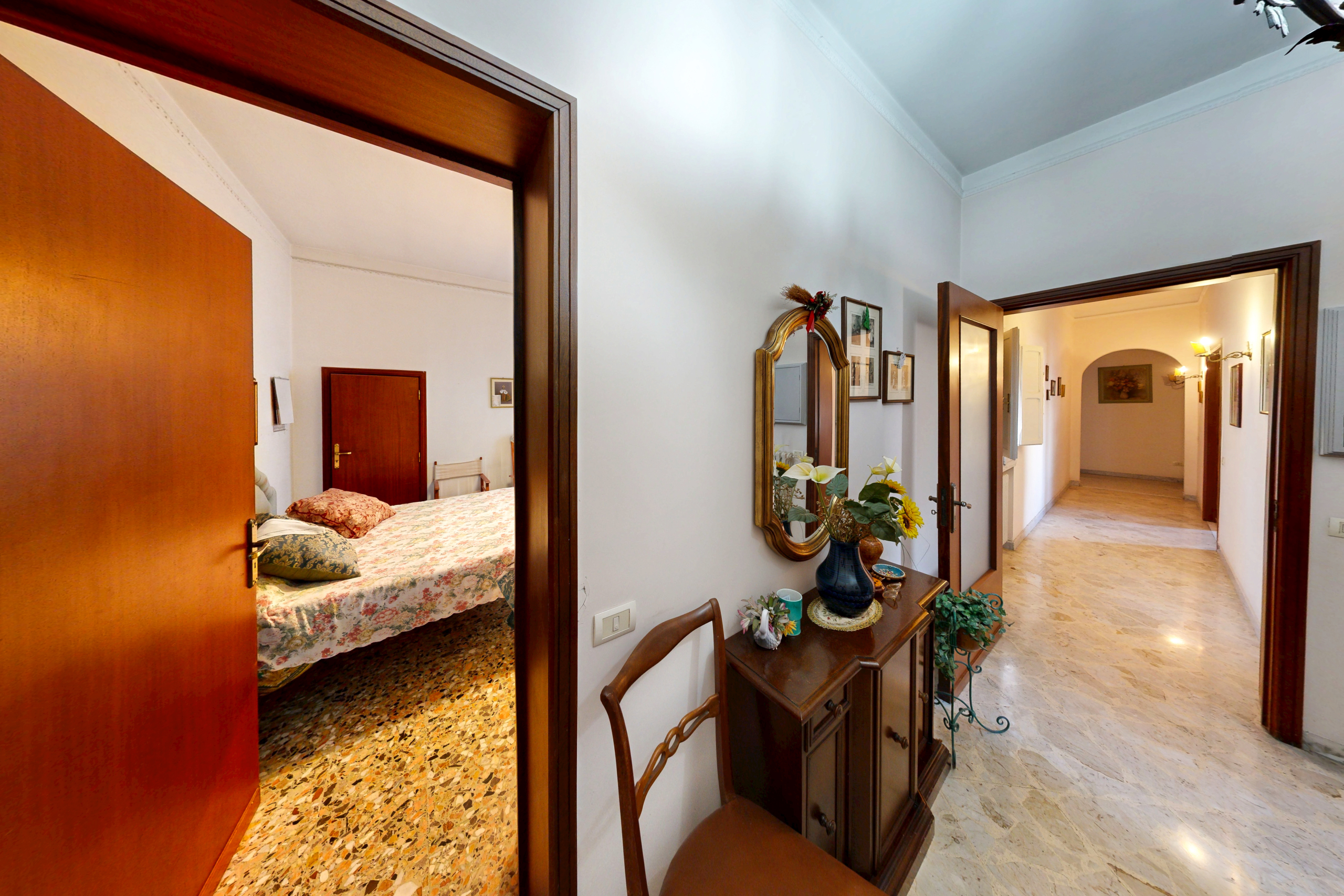 Casa indipendente da ristrutturare in viale g. leopardi 157, Lecce