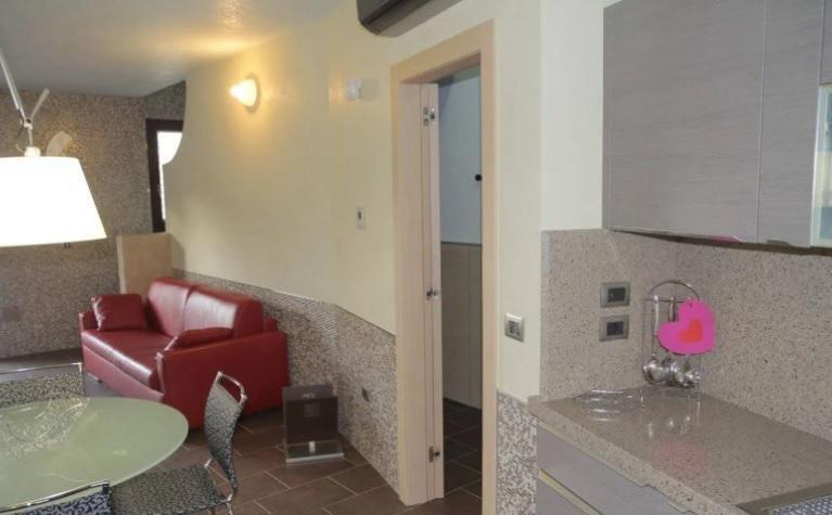 Villetta a schiera nuova in via mille 44, Ugento