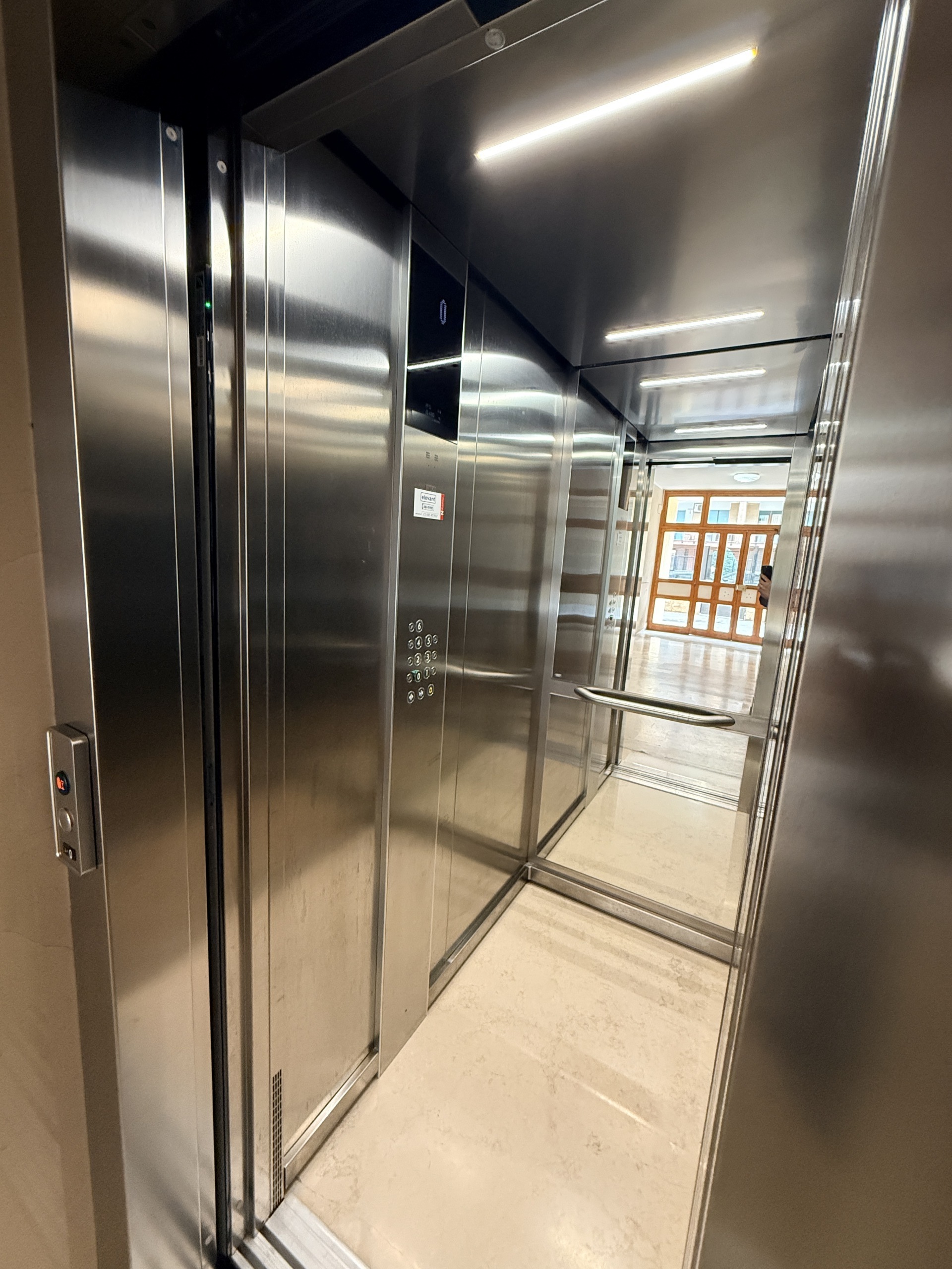 Appartamento con box in via michele saponaro 2, Lecce