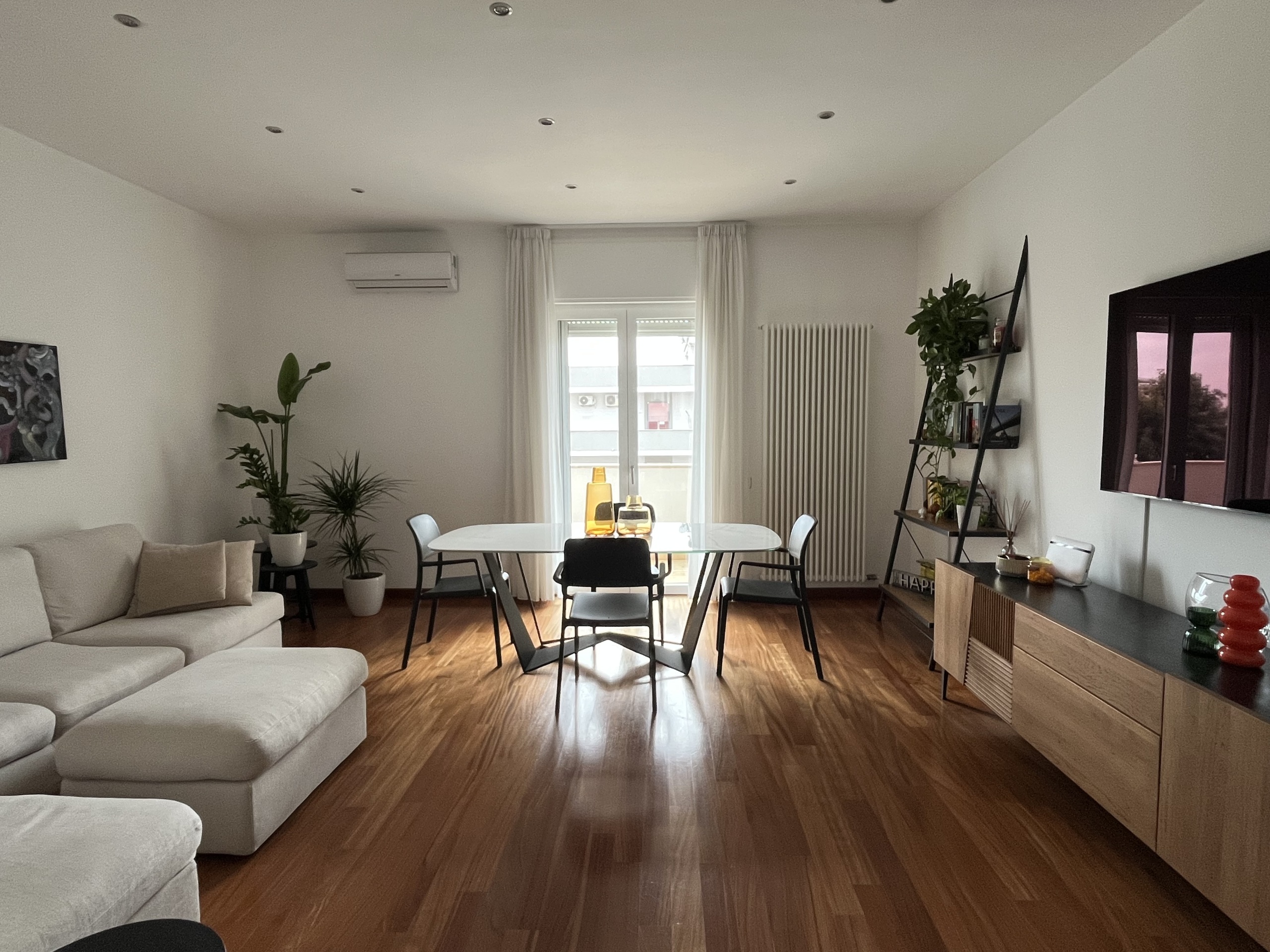 Trilocale con box in via pasquale micelli 7, Lecce