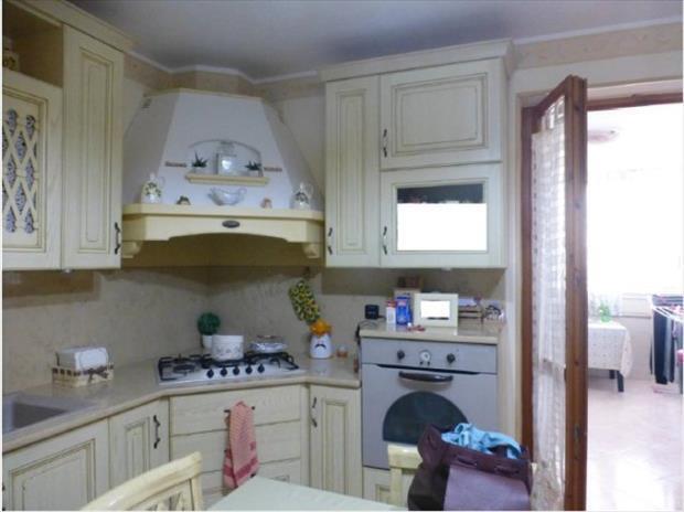 Quadrilocale in vendita in via e. de nicola 7, Lecce