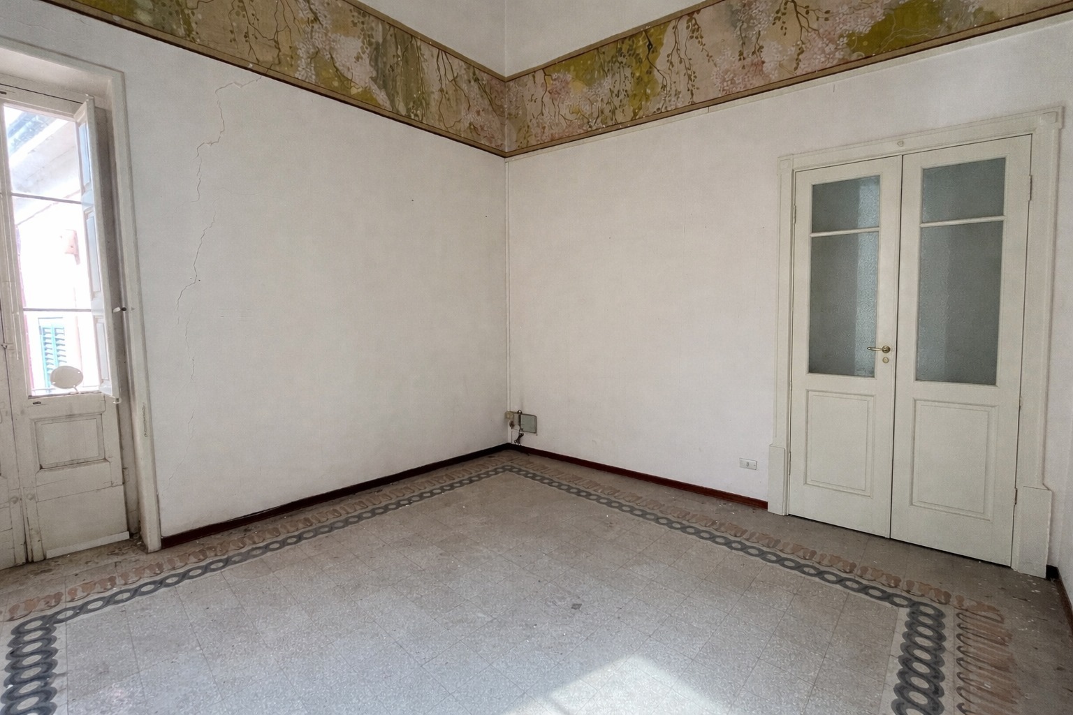 Casa indipendente con terrazzo in piazza vittorio emanuele ii 11a, Lecce
