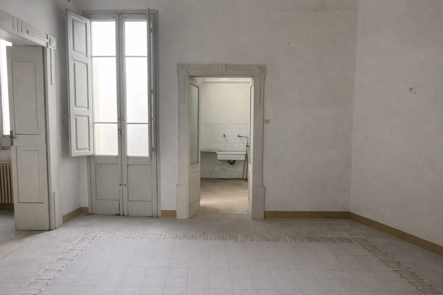 Casa indipendente con terrazzo in piazza vittorio emanuele ii 11a, Lecce