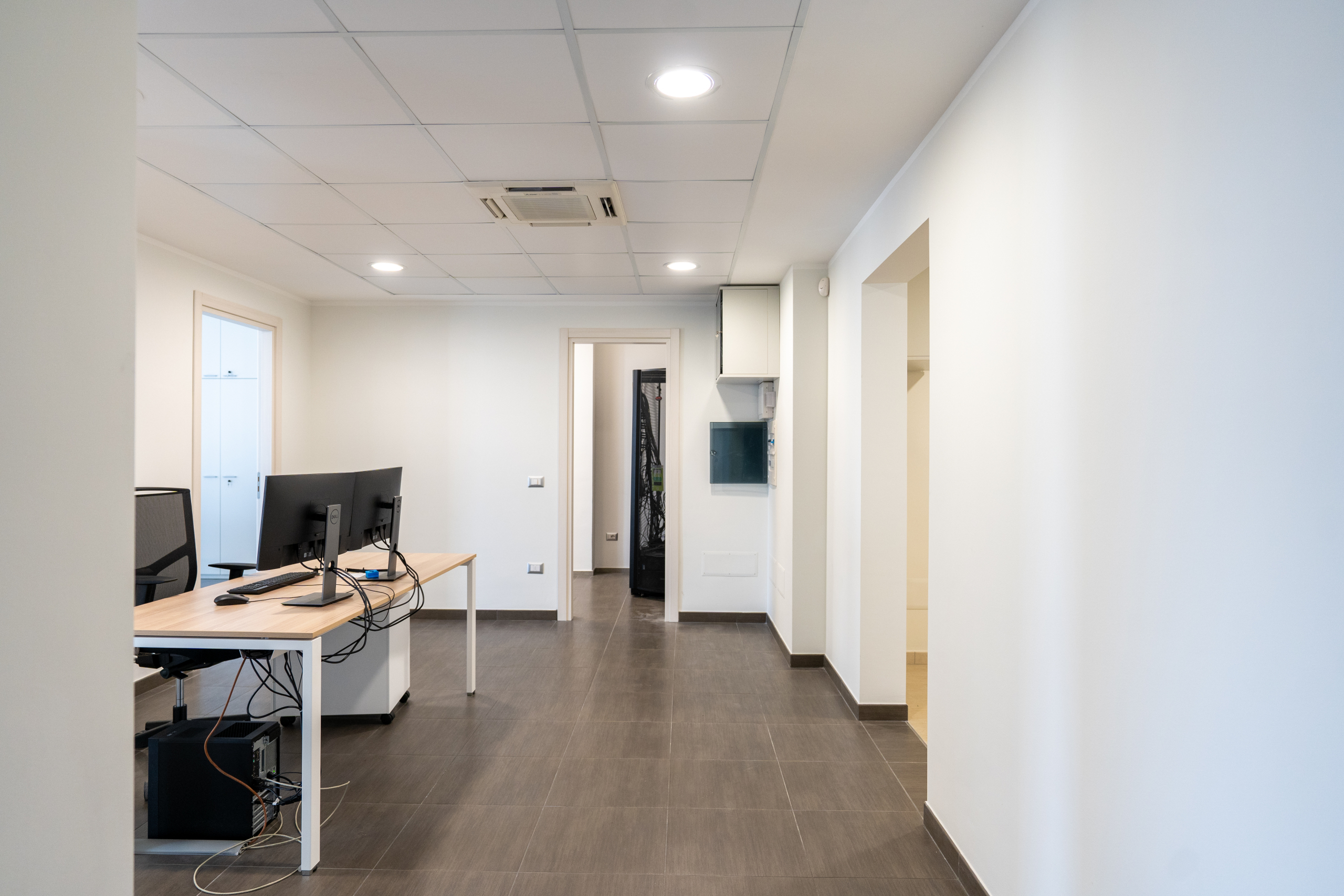 Ufficio nuovo in via colonnello archimede costadura 2c, Lecce