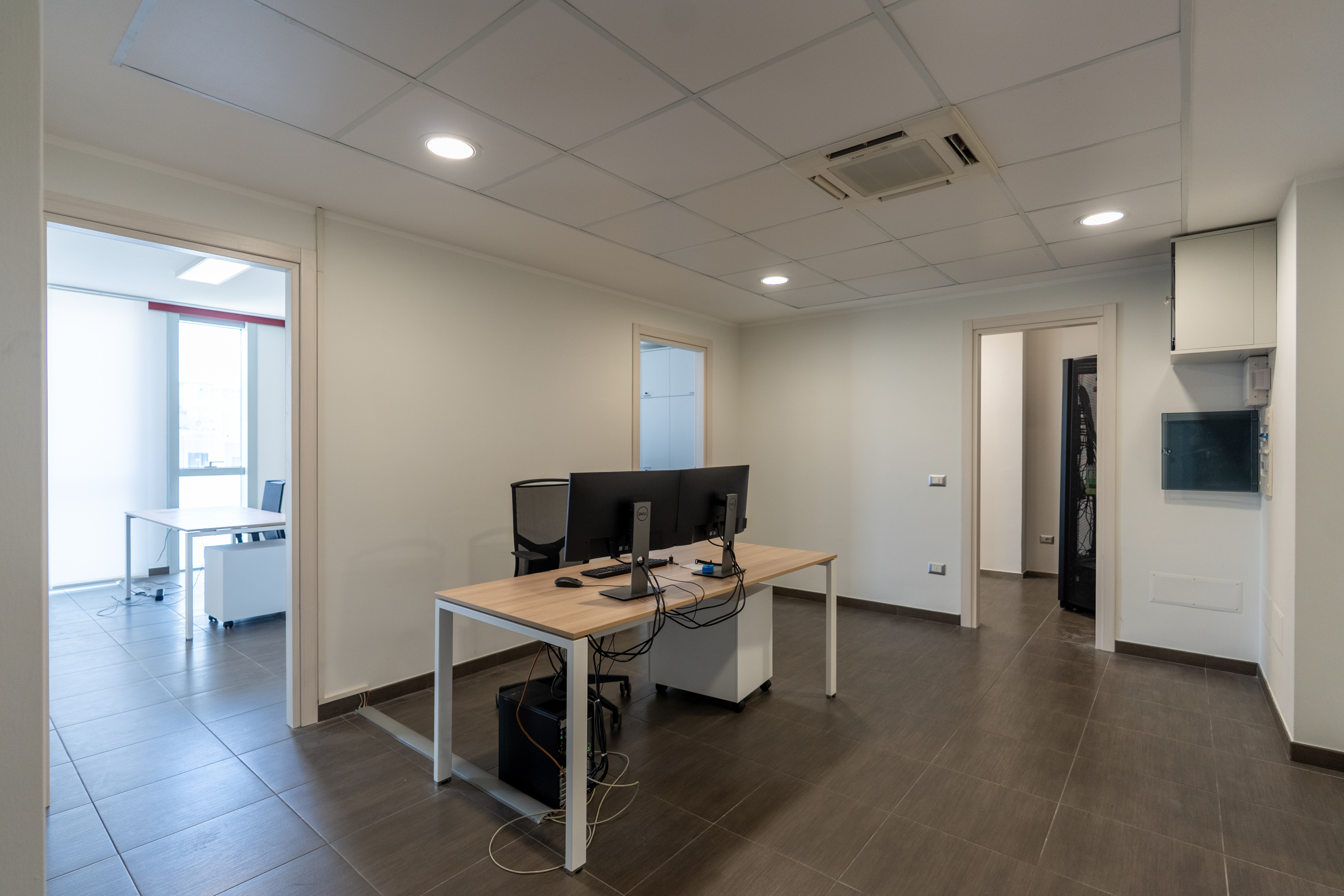 Ufficio nuovo in via colonnello archimede costadura 2c, Lecce