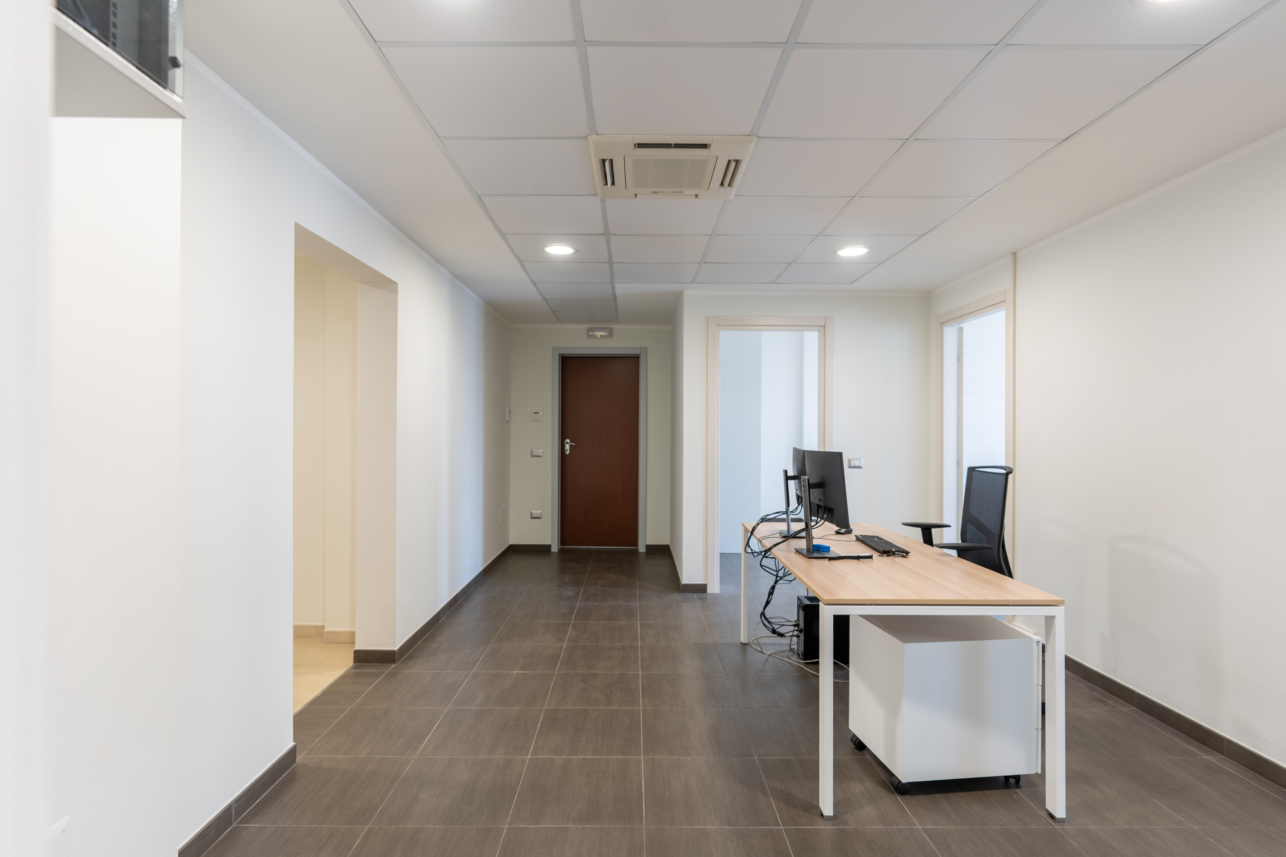 Ufficio nuovo in via colonnello archimede costadura 2c, Lecce