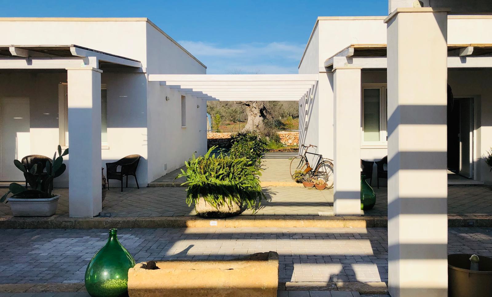 Casa indipendente con giardino in via masseria ungul�a 2, Sannicola