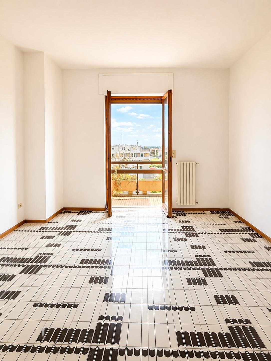 Trilocale da ristrutturare in via vincenzo ciardo 1, Lecce