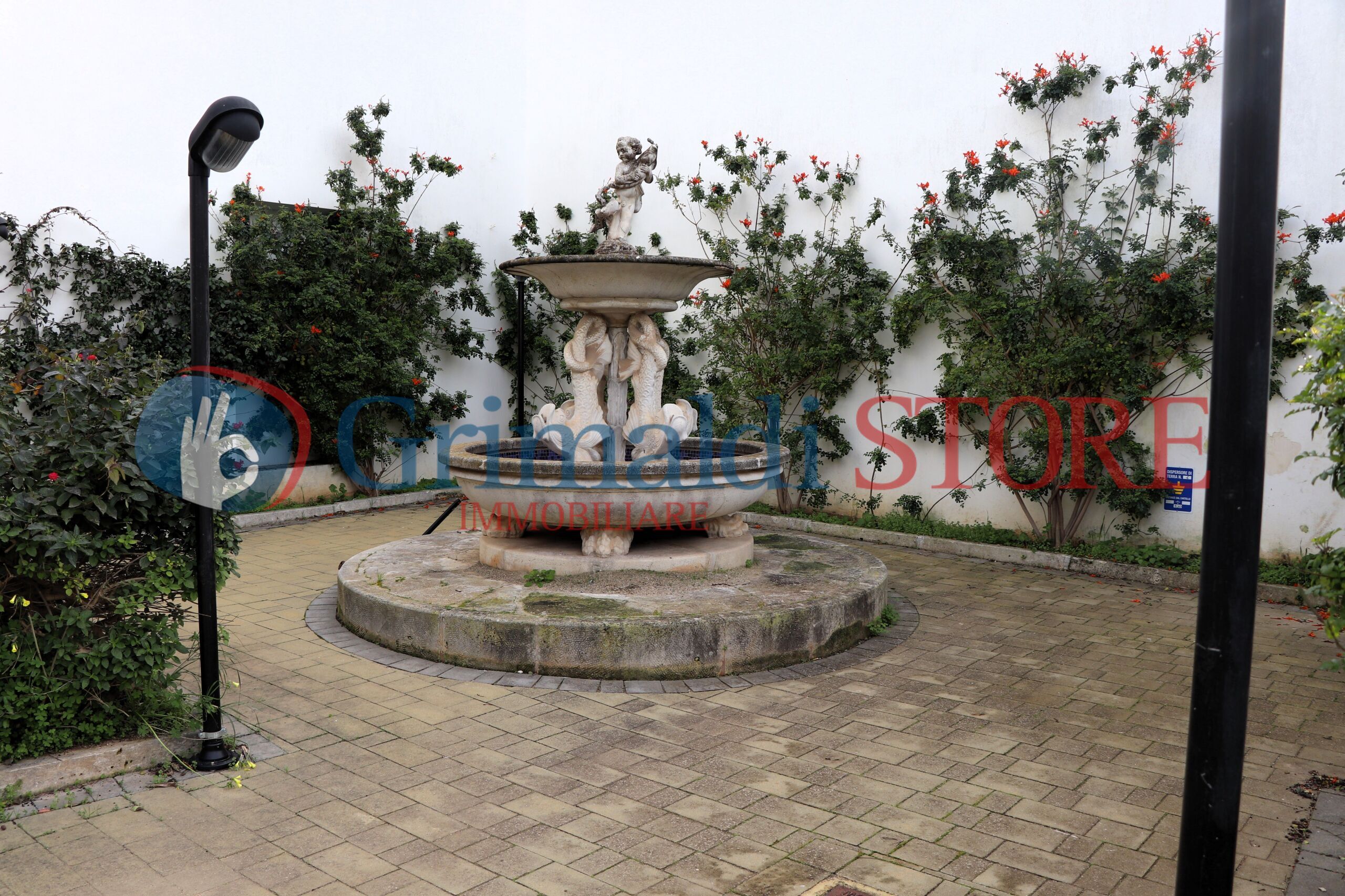 Villa con giardino in via santo giuseppe 1a, Squinzano
