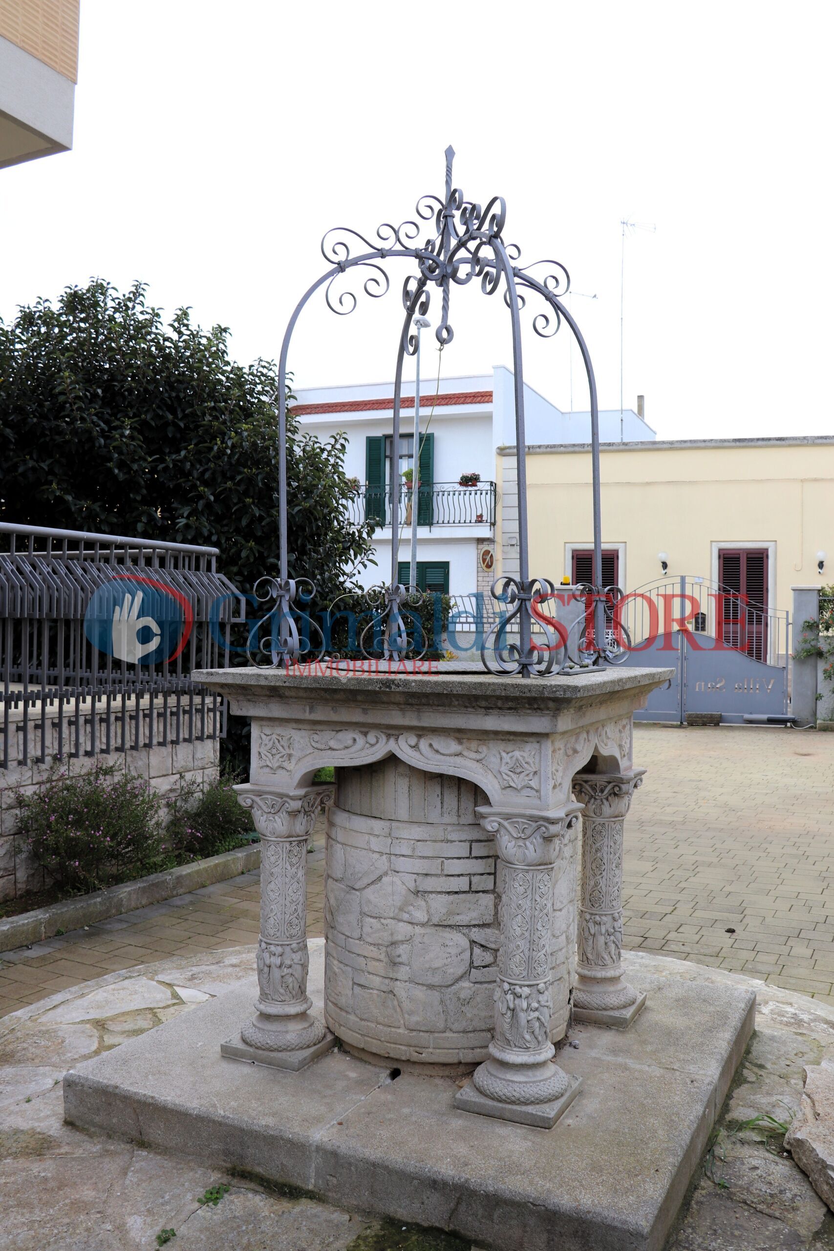 Villa con giardino in via santo giuseppe 1a, Squinzano