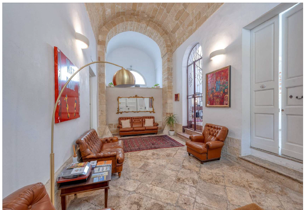 Stabile/Palazzo in vendita in via saverio de pace 3, Nard�