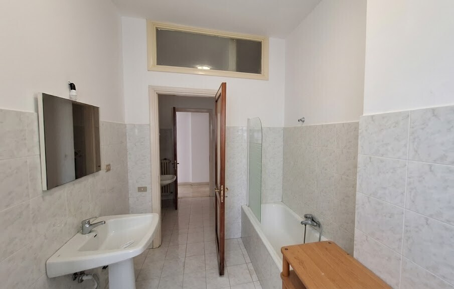 Appartamento da ristrutturare in via 95� reggimento fanteria 112, Lecce