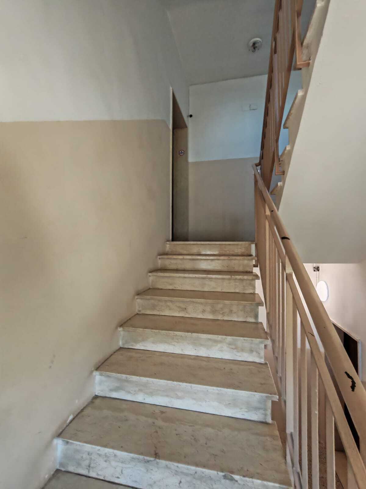 Trilocale da ristrutturare in via giovanni papini 43, Brindisi