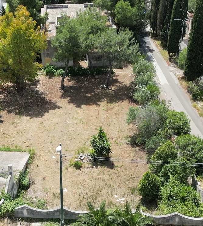 Villa con giardino in via porto selvaggio, Nard�