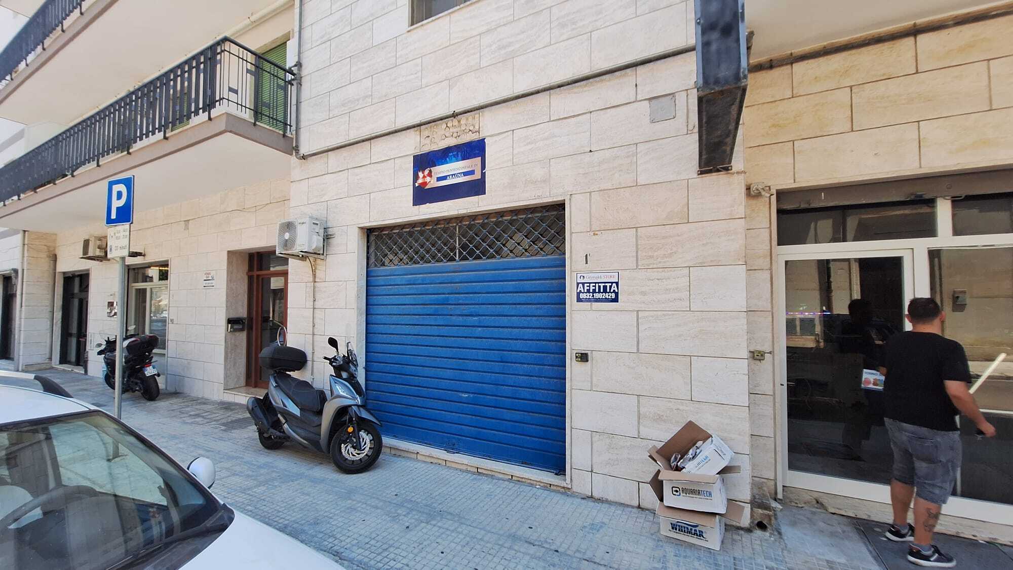 Locale commerciale da ristrutturare in via giovanni andrea coppola 1, Lecce